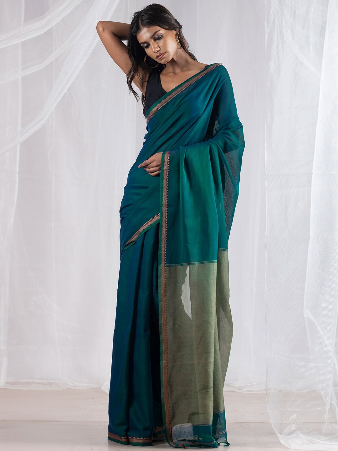 

Unnati Silks Zari Pure Cotton Handloom Narayan Peth Saree, Green