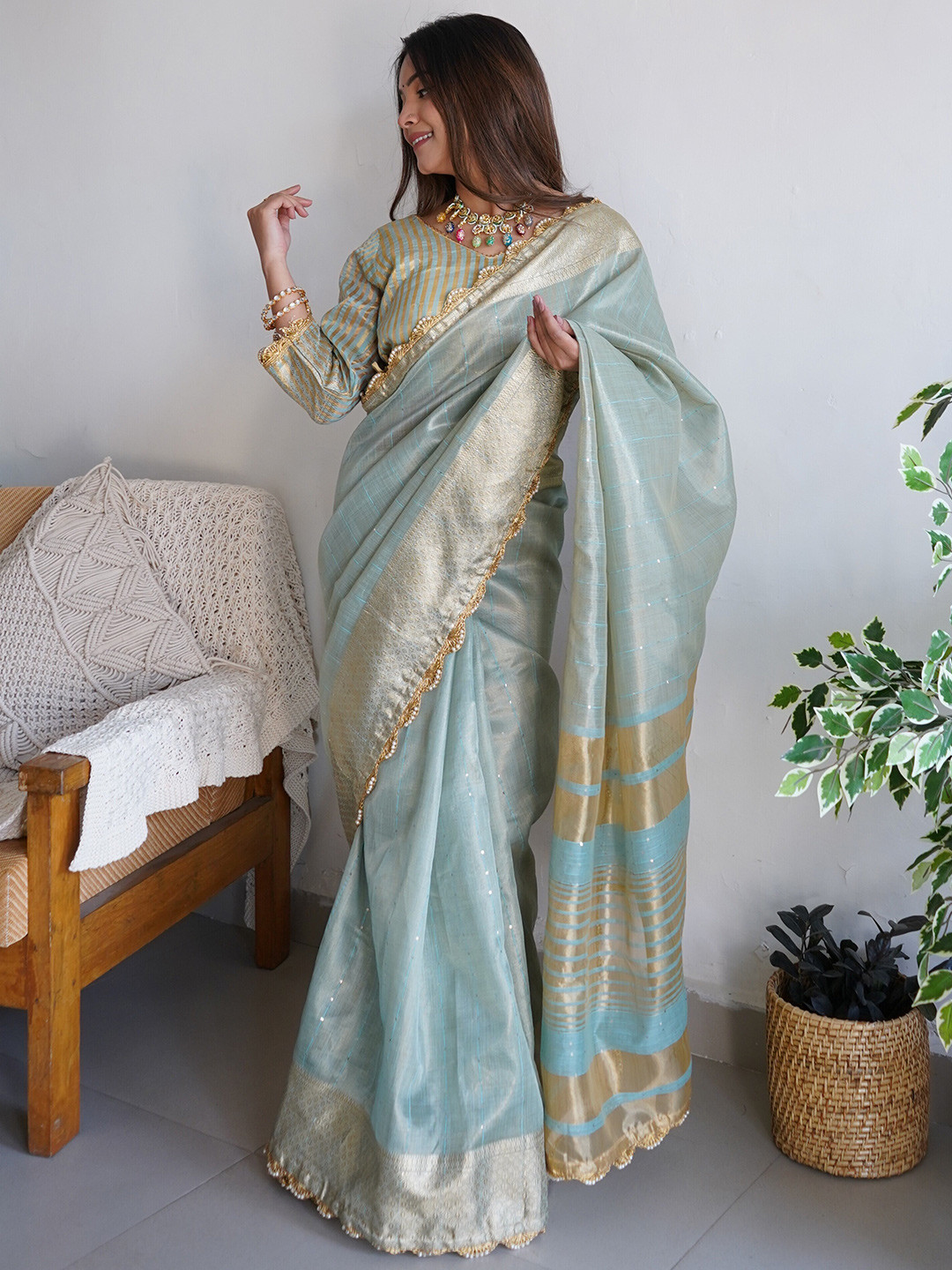 

Munir Striped Woven Design Zari Saree, Sea green