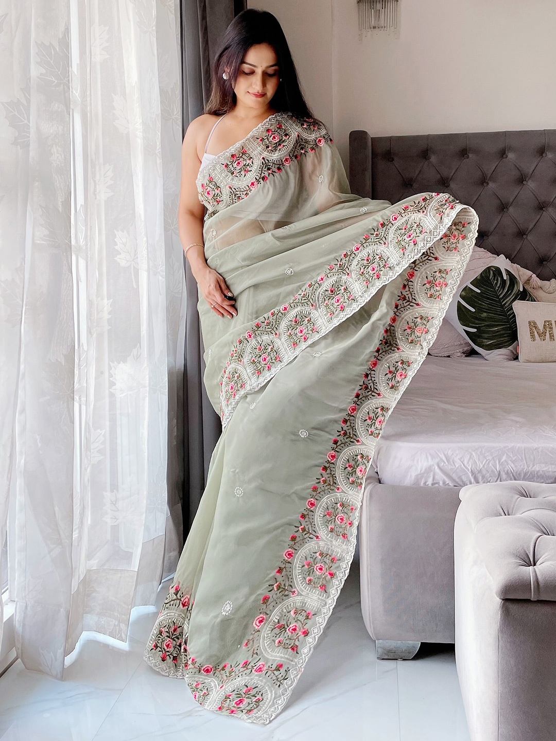 

Munir Floral Embroidered Organza Saree, Green
