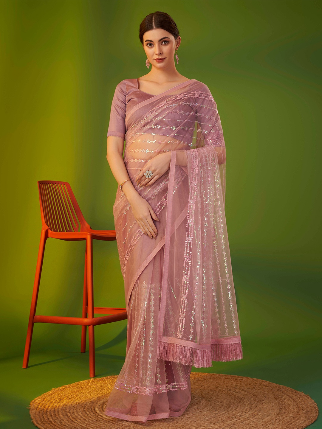 

Munir Ethnic Motifs Embroidered Sequinned Net Saree, Pink