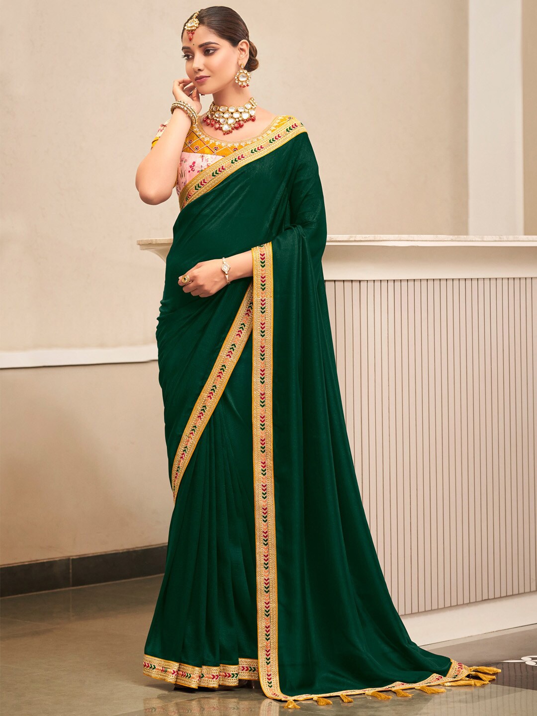 

Saree mall Embroidered Silk Blend Sarees, Green