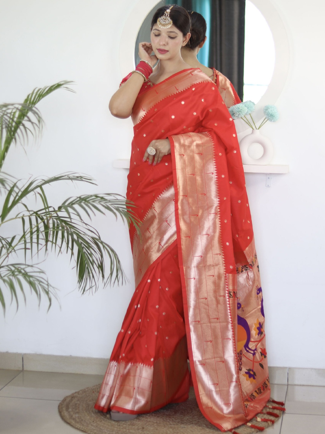

DIVASTRI Ethnic Woven Design Zari Pure Silk Paithani Saree, Red
