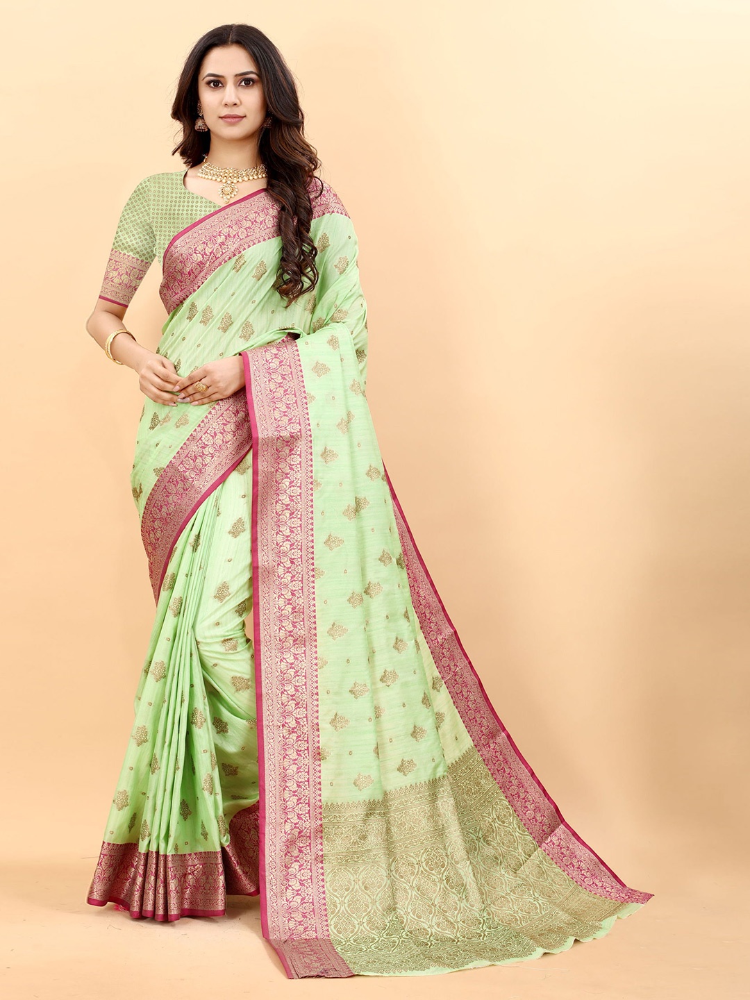 

DIVASTRI Ethnic Motifs Woven Design Zari Pure Silk Banarasi Saree, Green