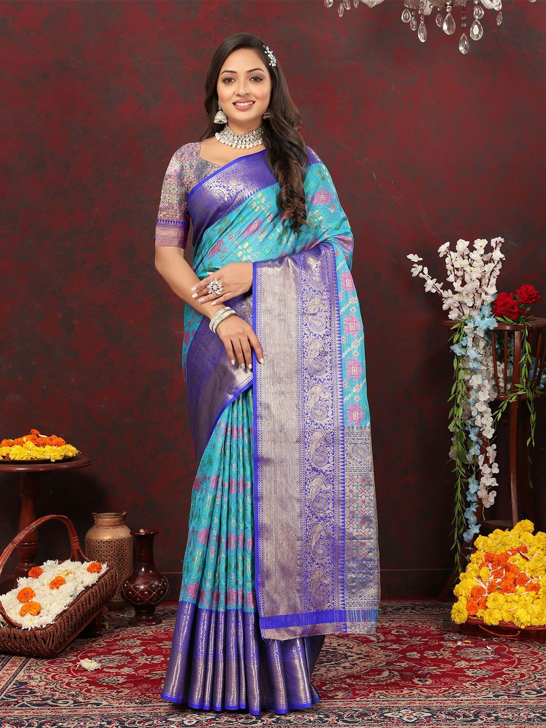 

DIVASTRI Ethnic Motifs Woven Design Zari Pure Cotton Patola Saree, Blue