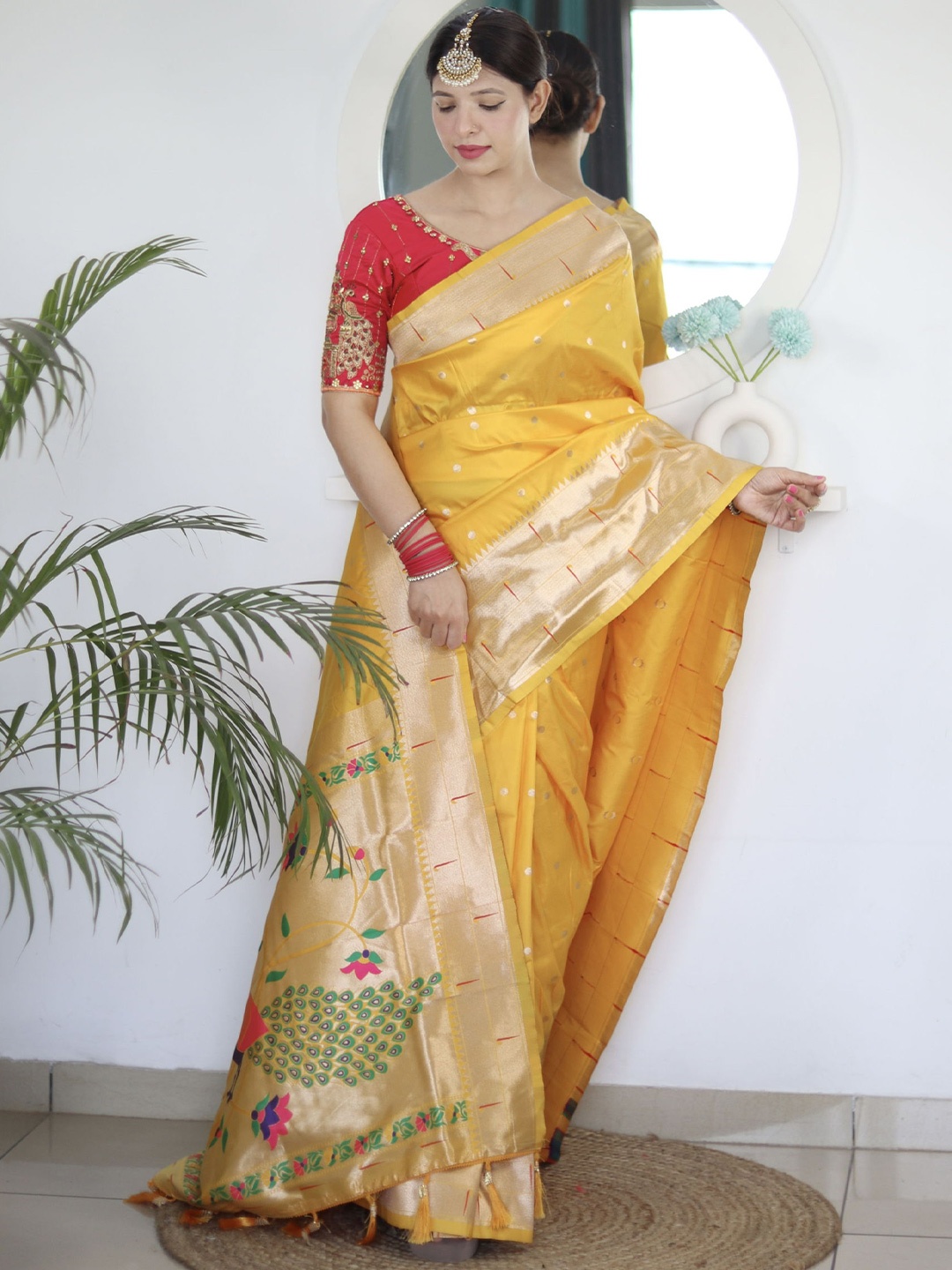 

DIVASTRI Ethnic Woven Design Zari Pure Silk Paithani Saree, Yellow