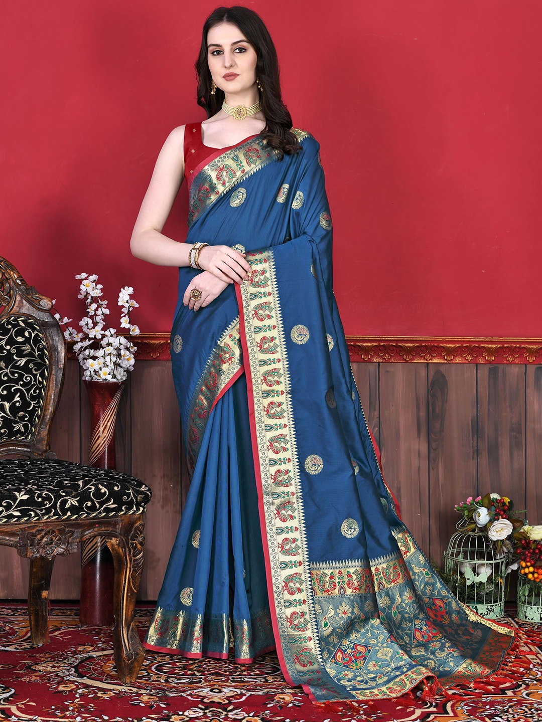 

DIVASTRI Ethnic Motifs Zari Pure Silk Paithani Saree, Blue