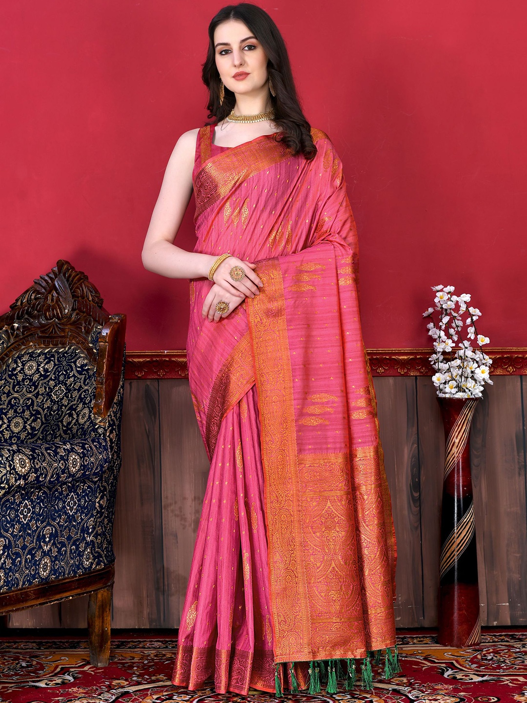 

DIVASTRI Ethnic Motifs Zari Pure Silk Banarasi Saree, Pink