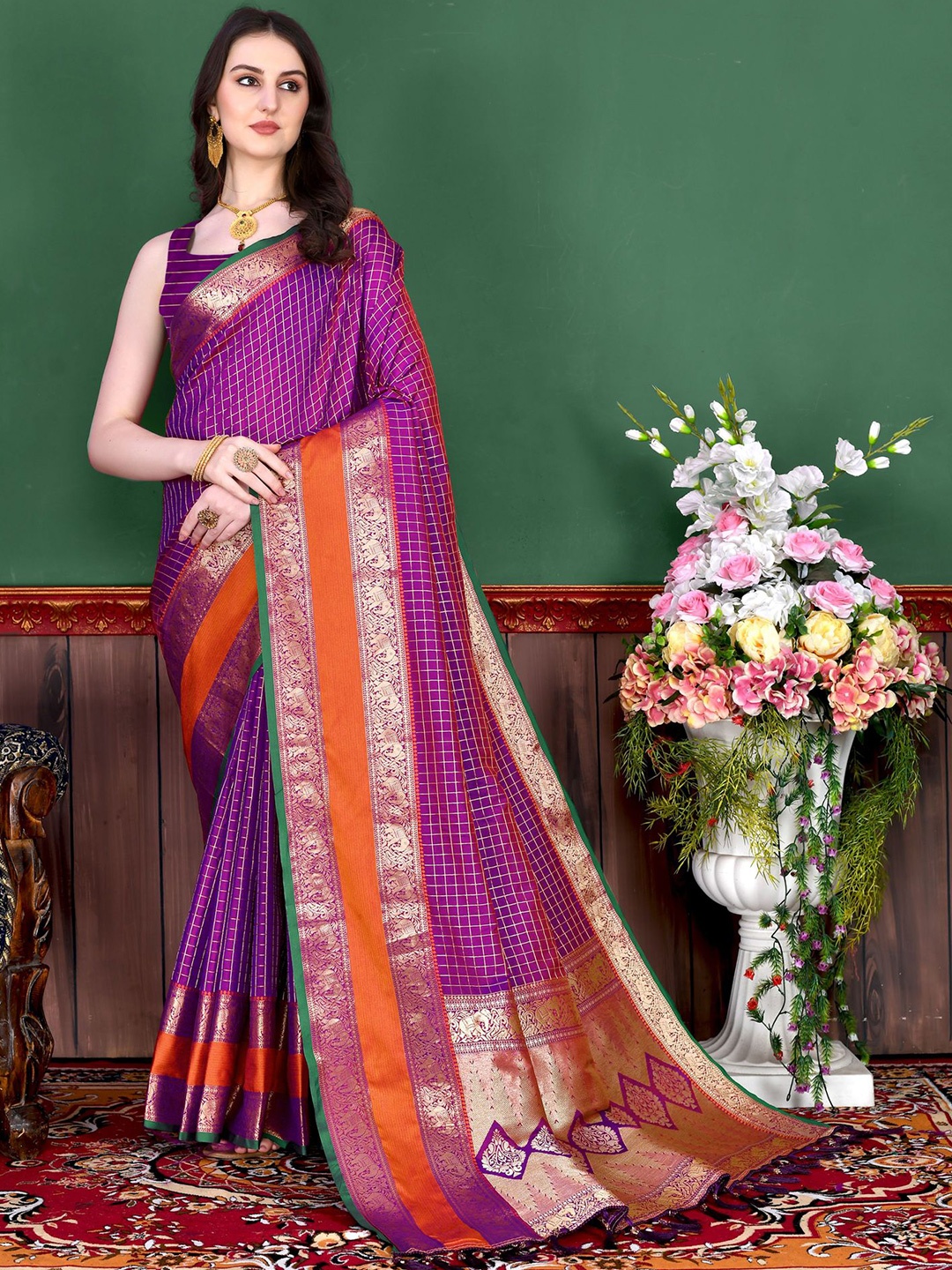 

DIVASTRI Checked Woven Design Zari Pure Silk Banarasi Saree, Purple