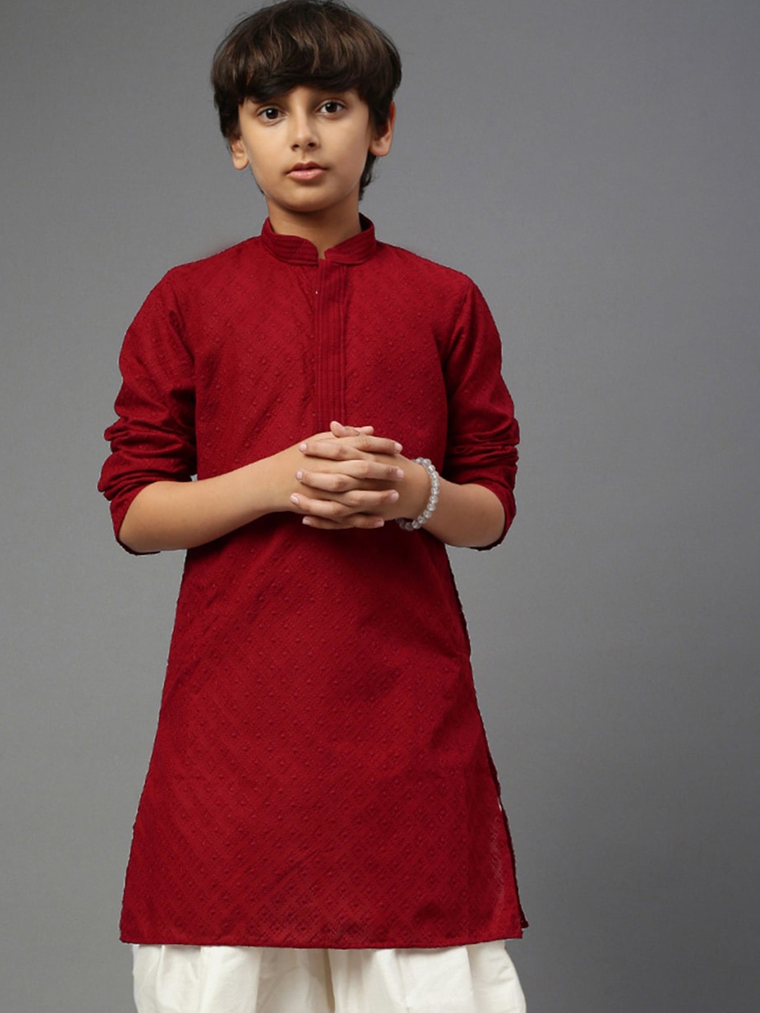 

YK Boys Thread Work Chikankari Cotton Kurta, Maroon