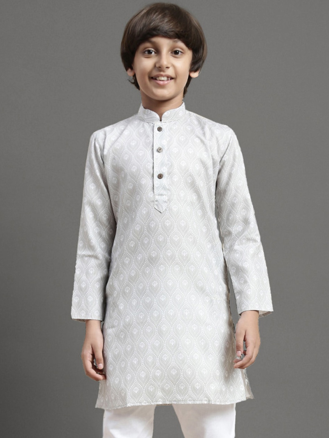 

YK Boys Ethnic Motif Printed Mandarin Collar Straight Kurta, Grey