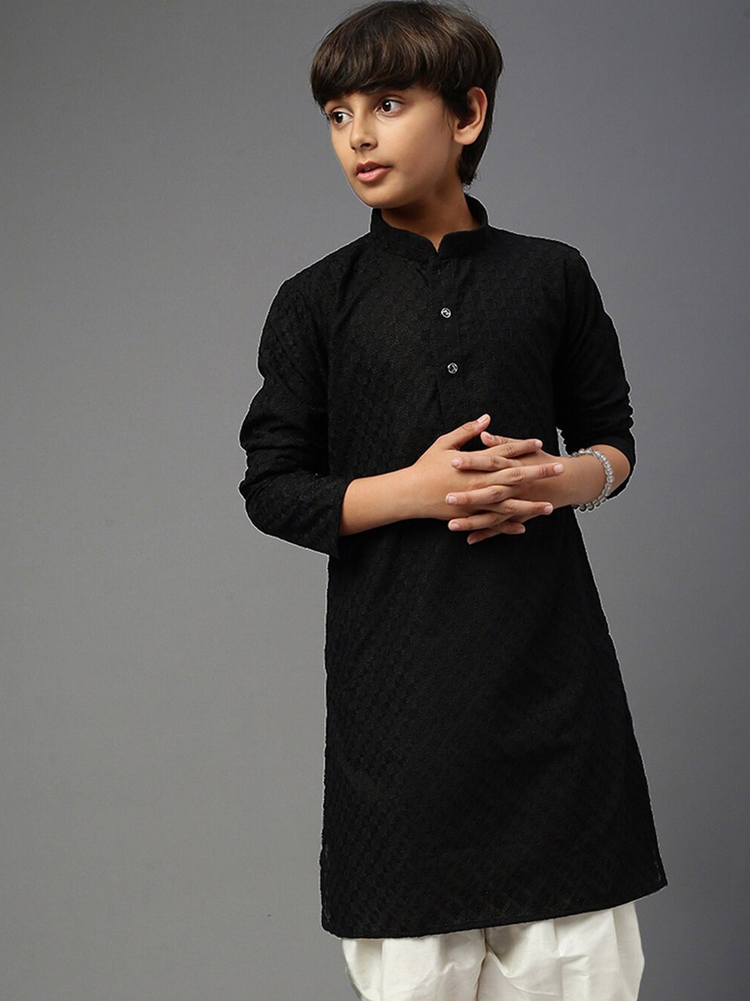 

YK Boys Ethnic Motif Chikankari Embroidered Straight Kurta, Black
