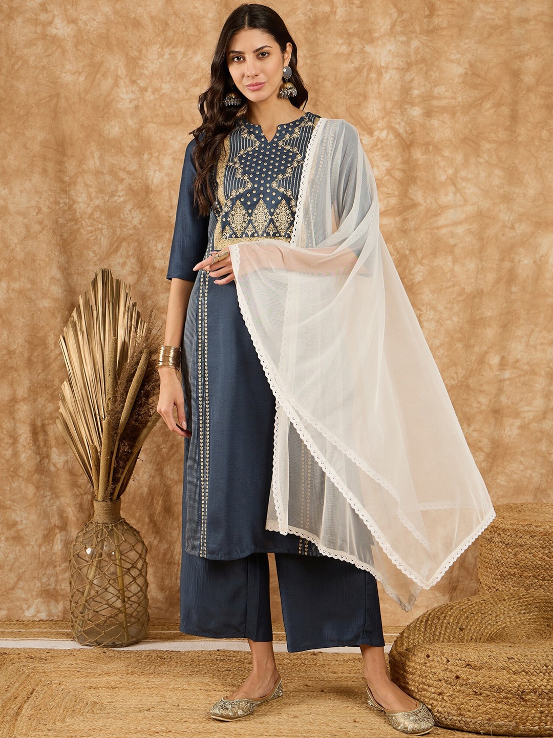 

ZIYAA Ethnic Motifs Printed Notch Neck Straight Kurta with Palazzos & Dupatta, Grey