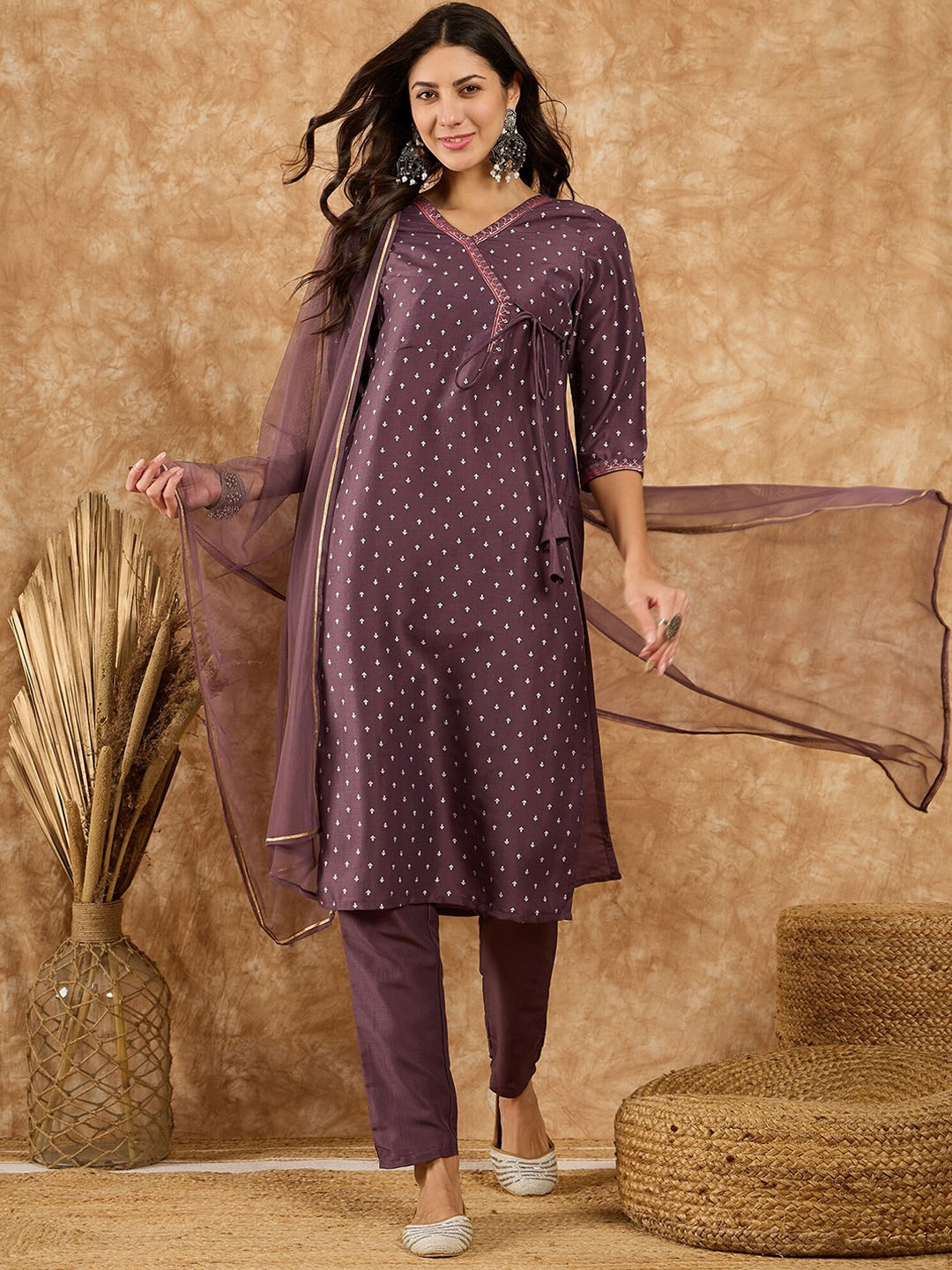 

ZIYAA Ethnic Motifs Printed Regular Kurta with Trousers & With Dupatta, Purple