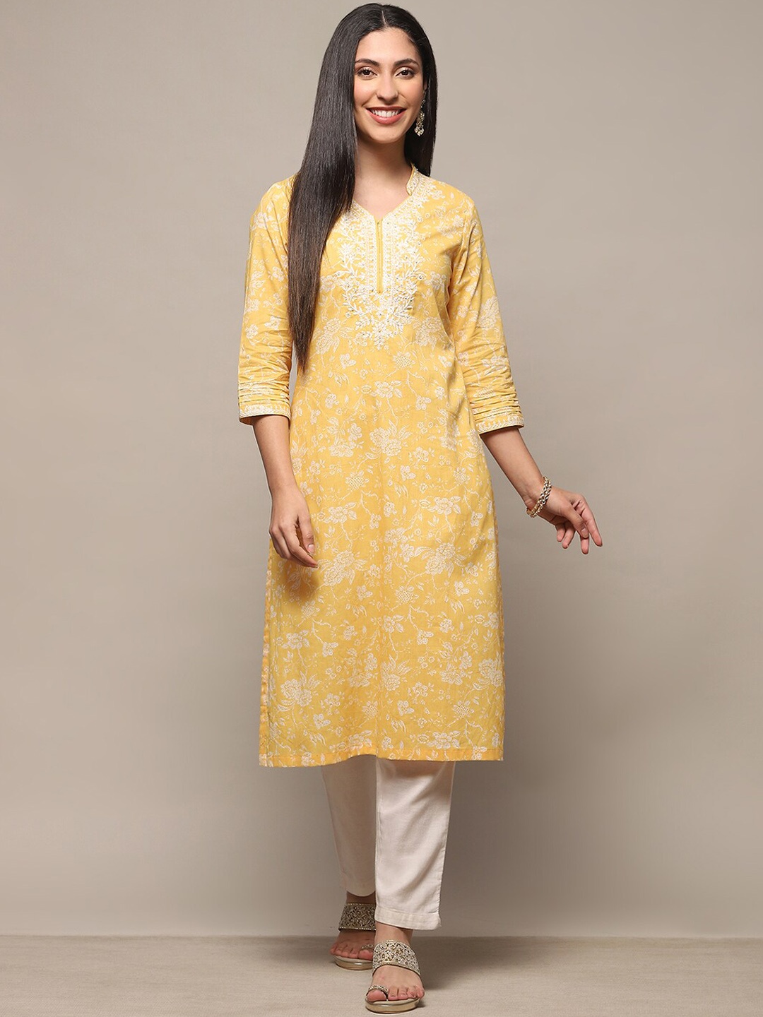 

Biba Ethnic Motifs Embroidered Sequined Pure Cotton Straight Kurta, Yellow