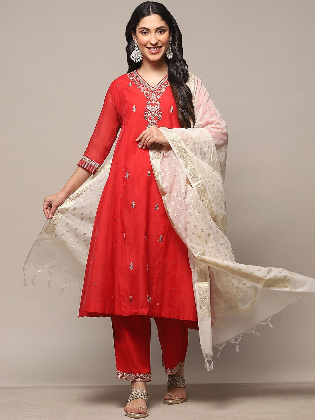 

Biba Ethnic Motifs Embroidered Sequinned Kurta With Trouser & Dupatta, Red