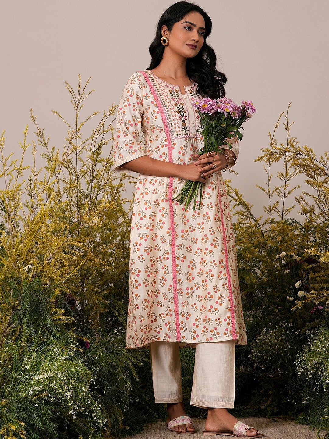 

Libas Floral Printed Panelled Chanderi Silk Kurta with Palazzos, Beige