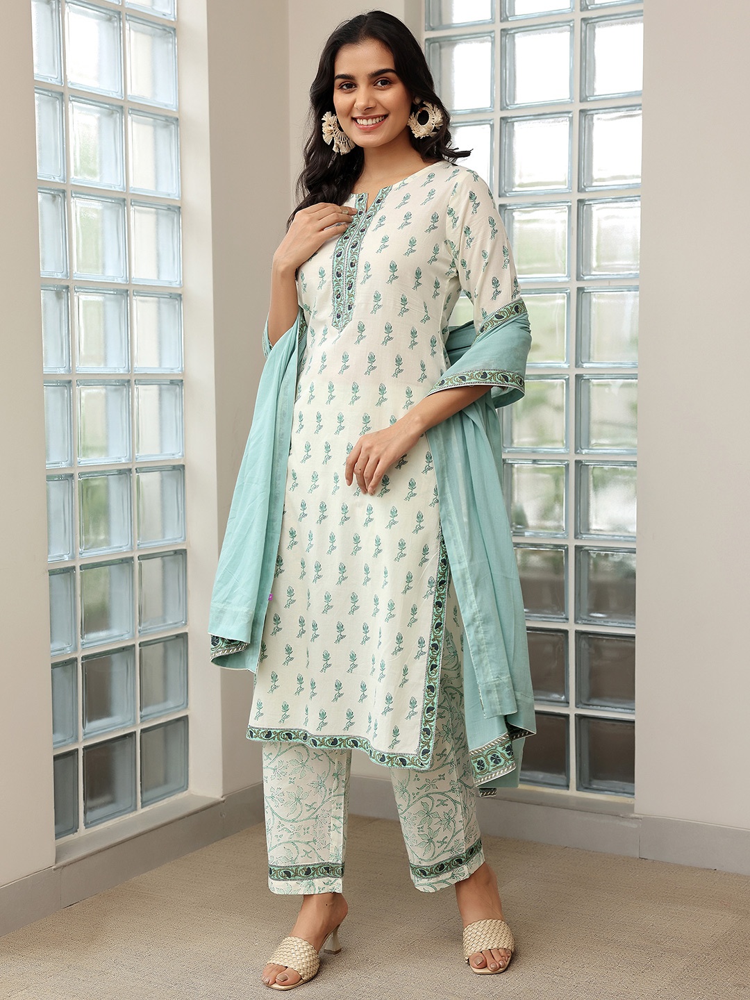 

Libas Floral Printed Regular Pure Cotton Kurta with Trousers & Dupatta, Off white
