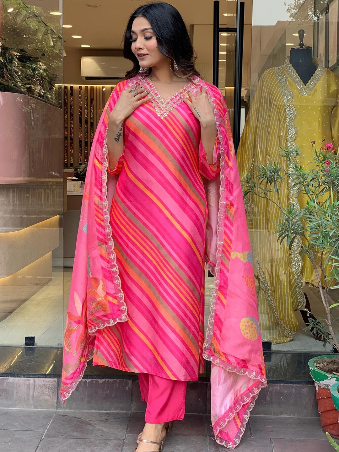

KALINI Leheriya Printed Regular Thread Work Pure Silk Kurta With Trousers & Dupatta, Pink