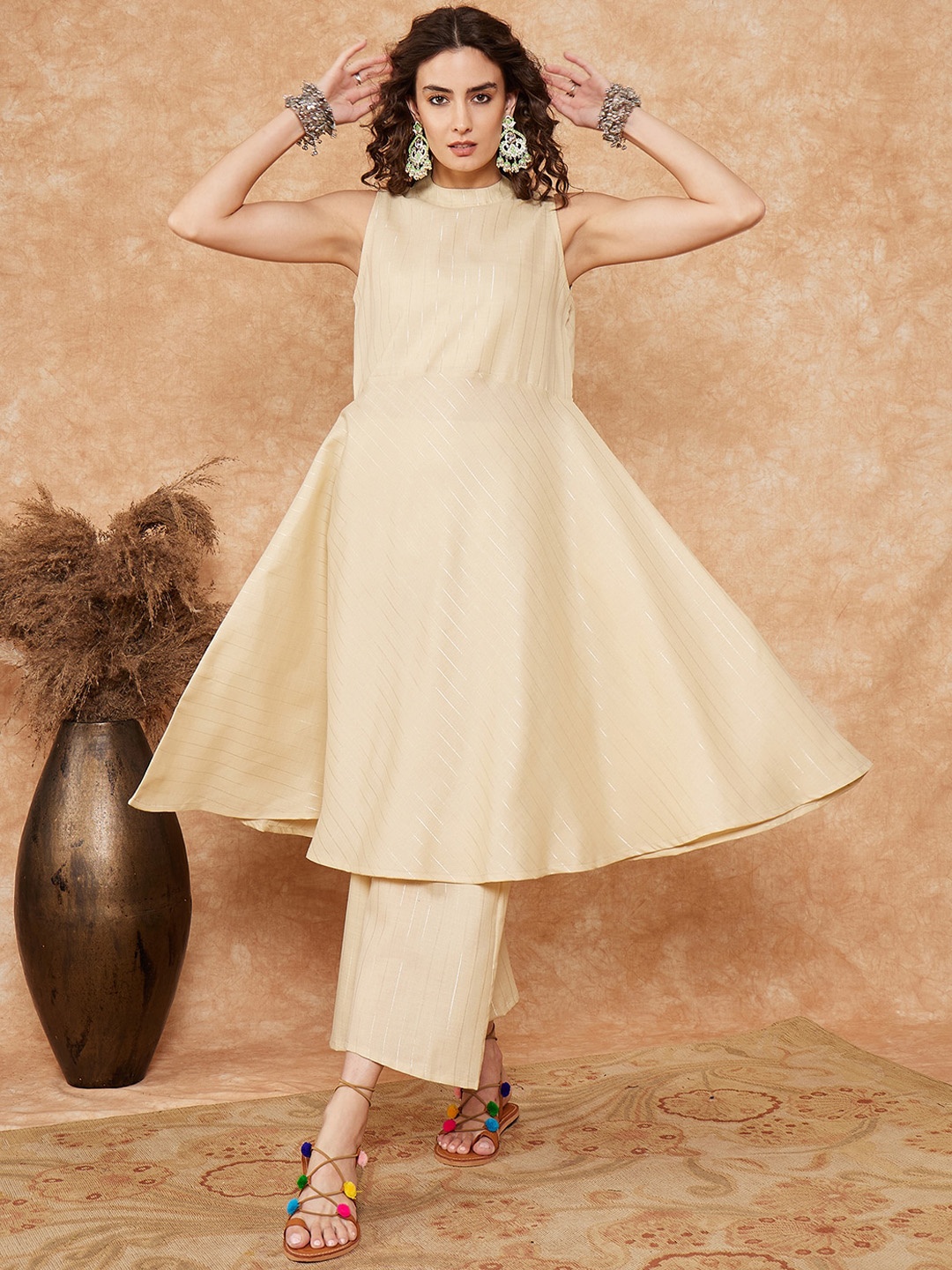 

InWeave Striped Halter Neck Anarkali Kurta with Palazzos, Cream