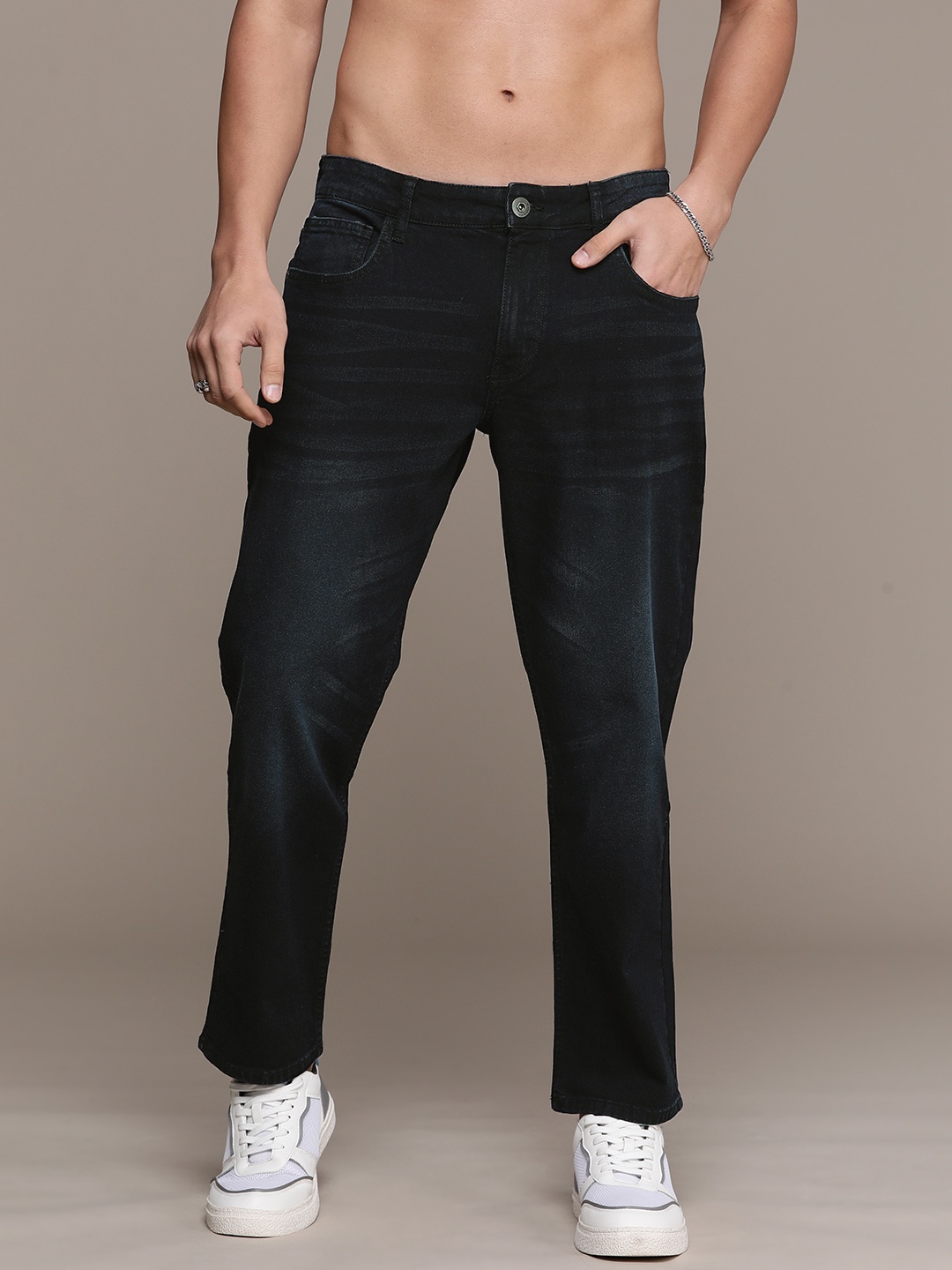 

Roadster Men Slim Fit Jeans, Black