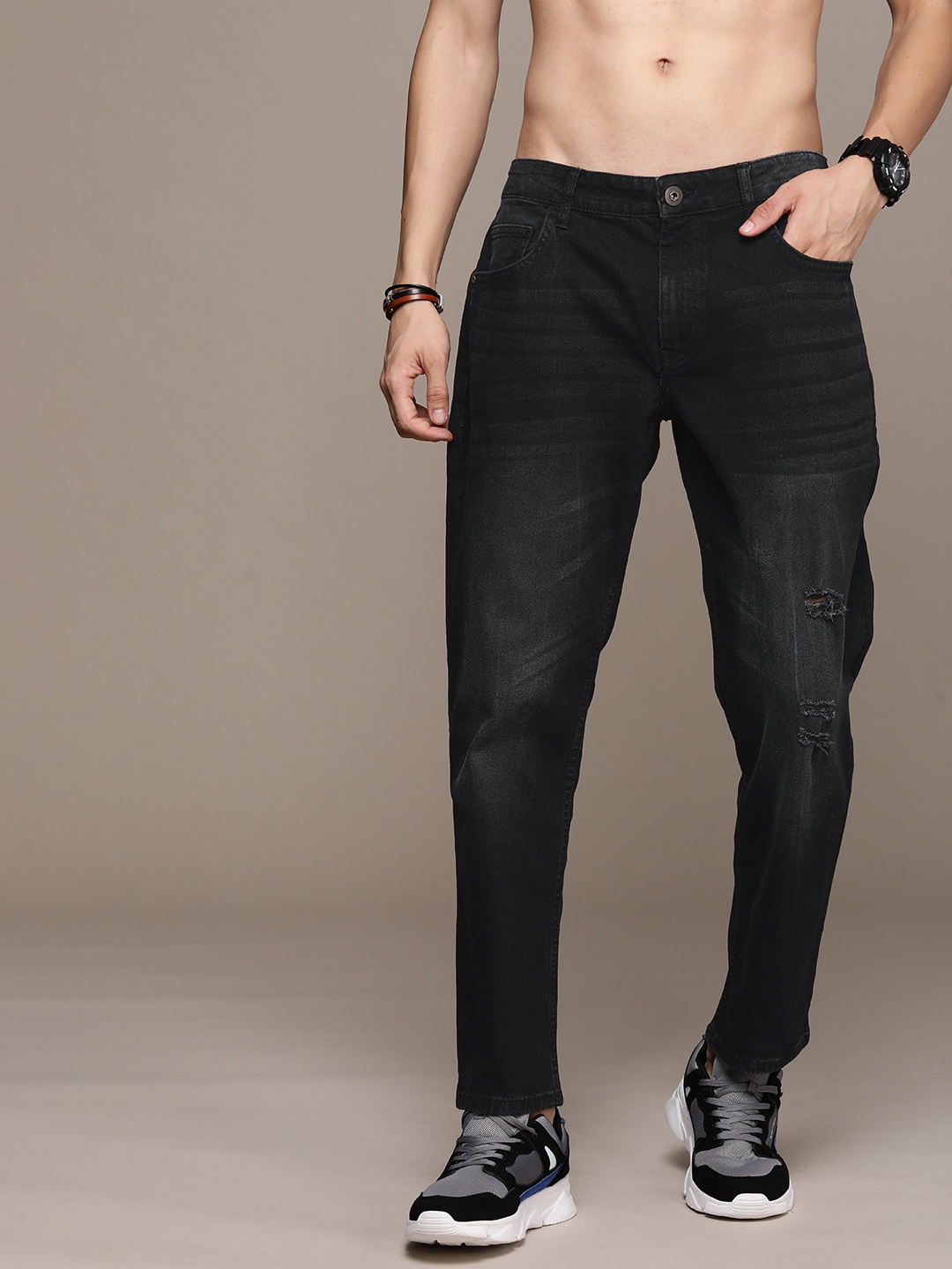 

Roadster Men Slim Fit Stretchable Jeans, Black