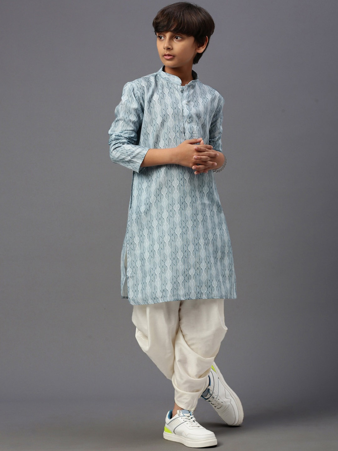 

YK Boys Geometric Printed Mandarin Collar Straight Kurta with Dhoti Pants, Blue