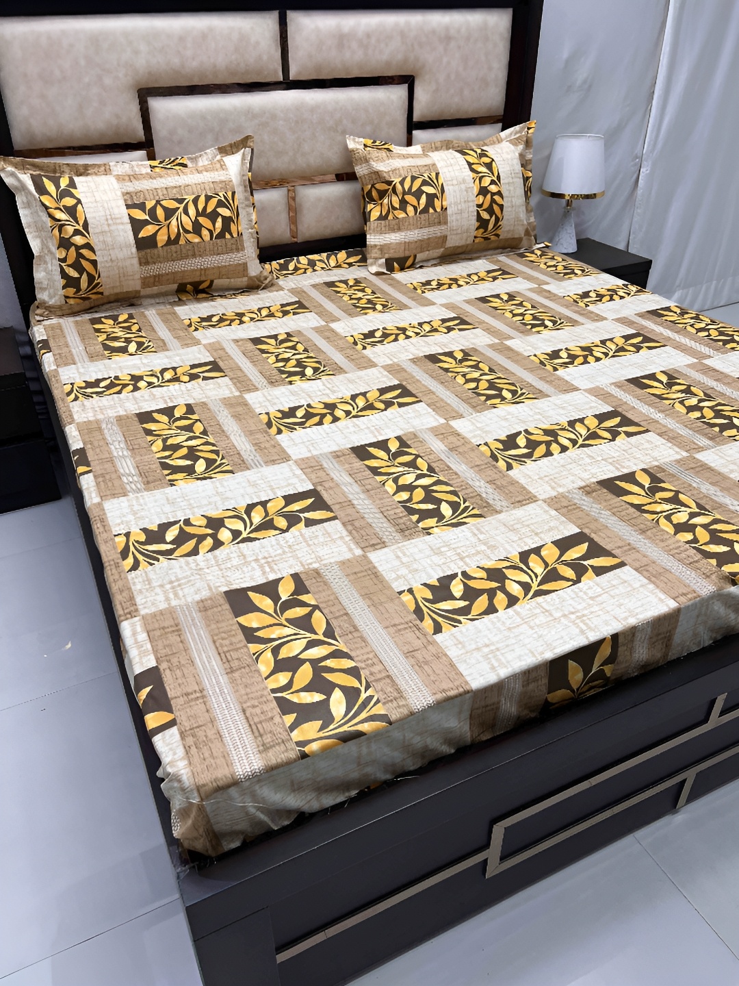 

Pure Decor Brown Floral Printed 260 TC Pure Cotton Queen Bedsheet & 2 Pillow Covers
