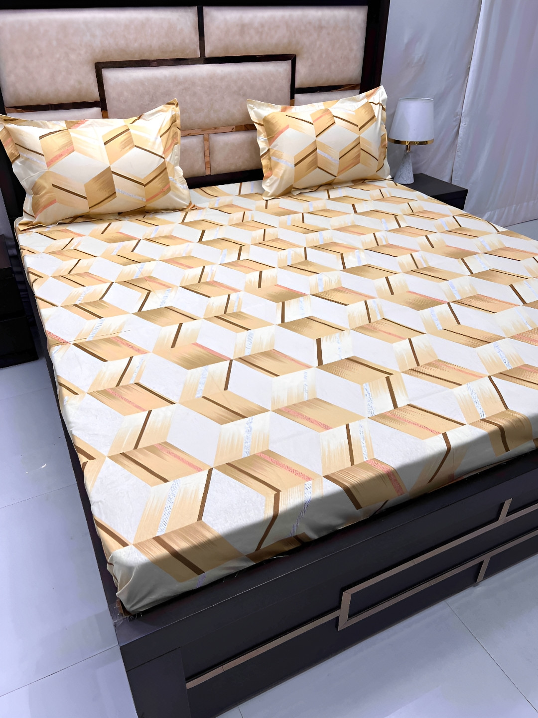 

Pure Decor Yellow & Grey Geometric 260 TC Queen Bedsheet with 2 Pillow Covers