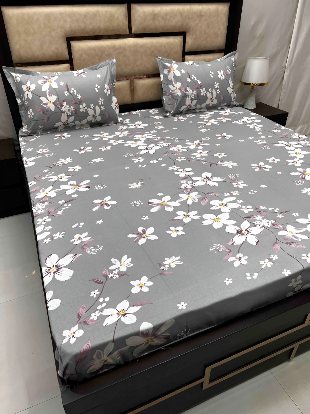 

Pure Decor Grey & White Floral Printed 260 TC Pure Cotton Queen Bedsheet & 2 Pillow Covers