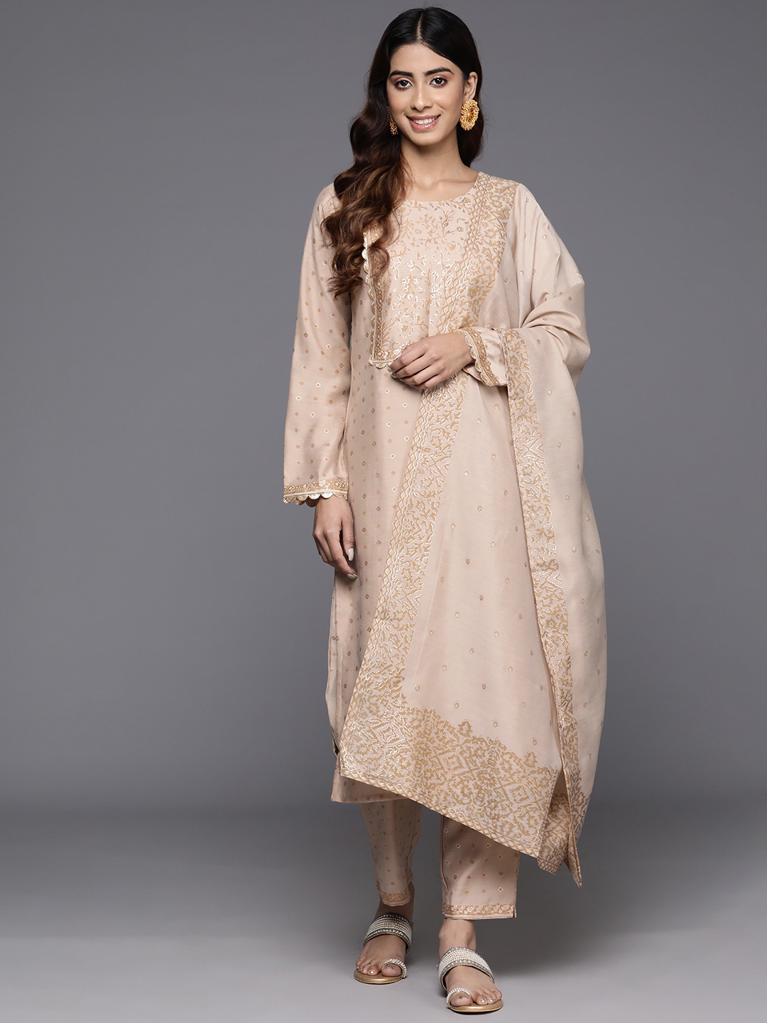 

Ahalyaa Ethnic Motifs Printed Gotta Patti Kurta with Trousers & Dupatta, Tan