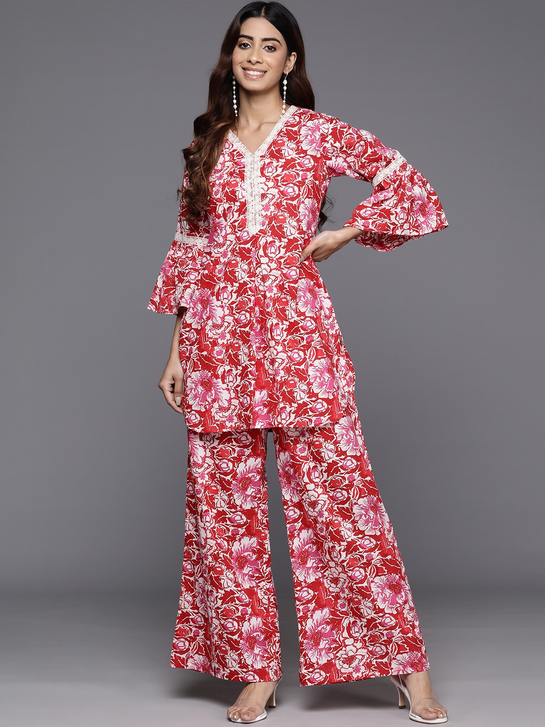 

Ahalyaa Floral Printed Pure Cotton Co-Ords, Red