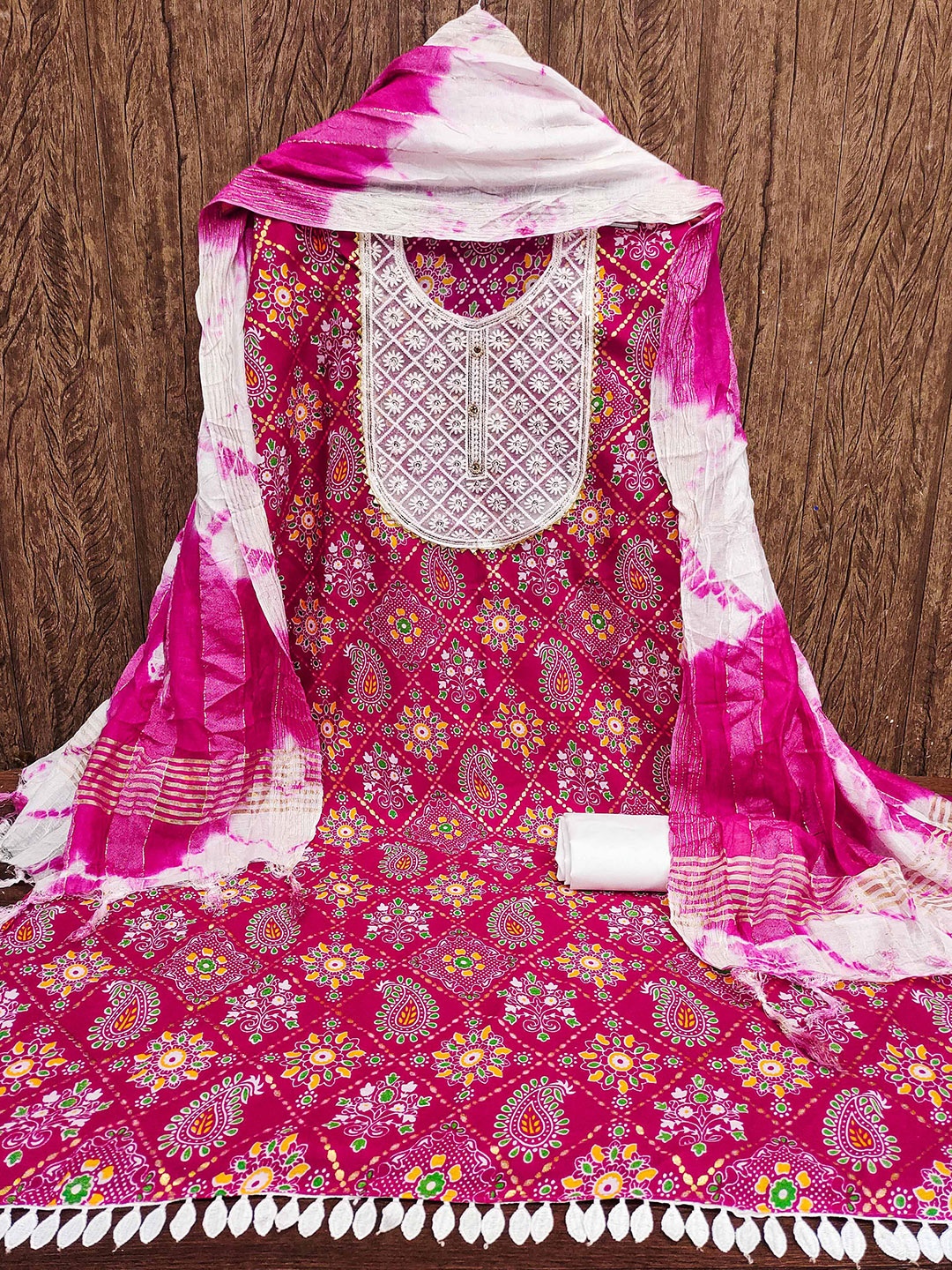 

MANVAA Floral Printed Unstitched Dress Material, Pink