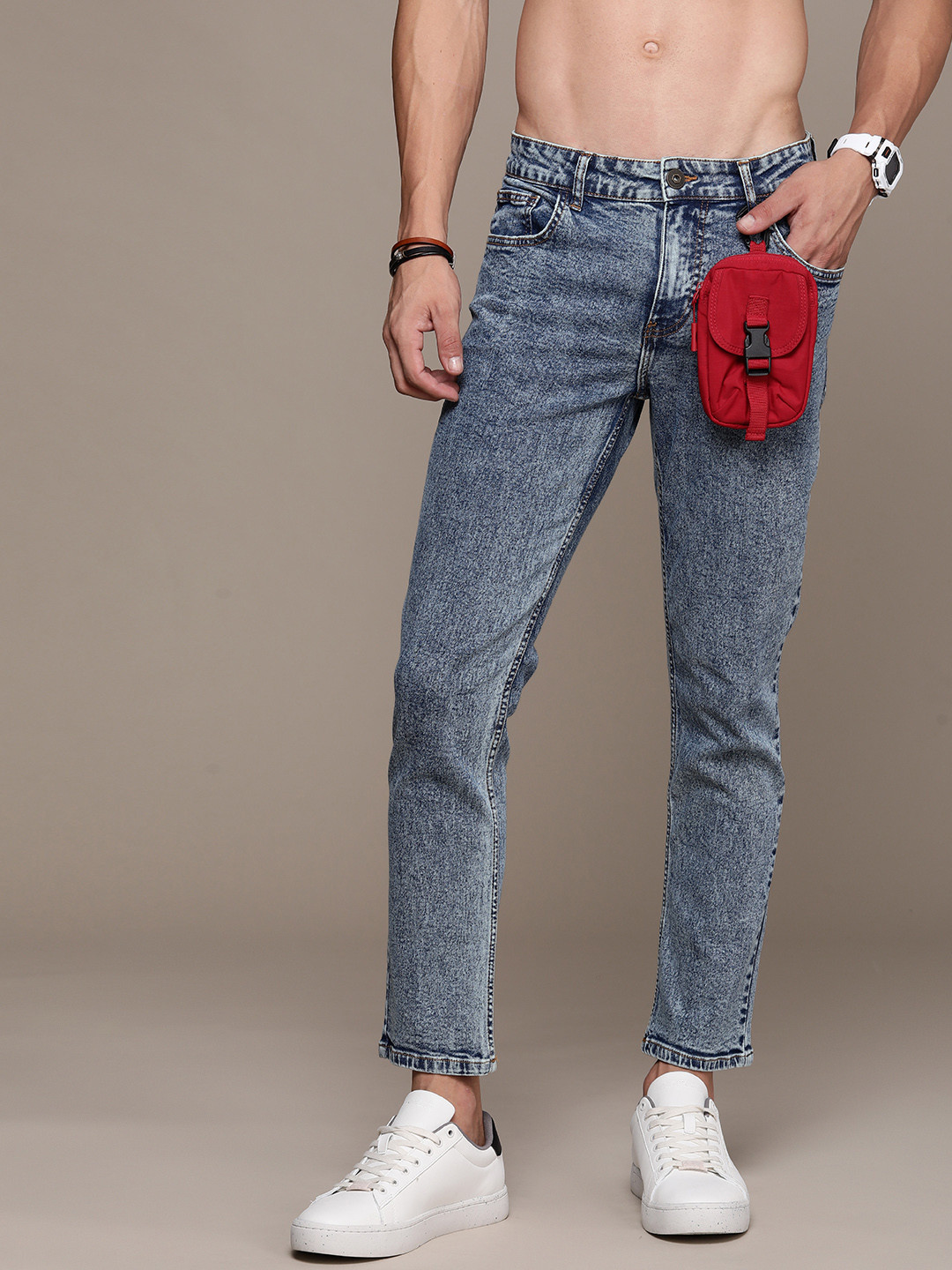 

Roadster Men Slim Fit Acid Wash Stretchable Jeans, Blue