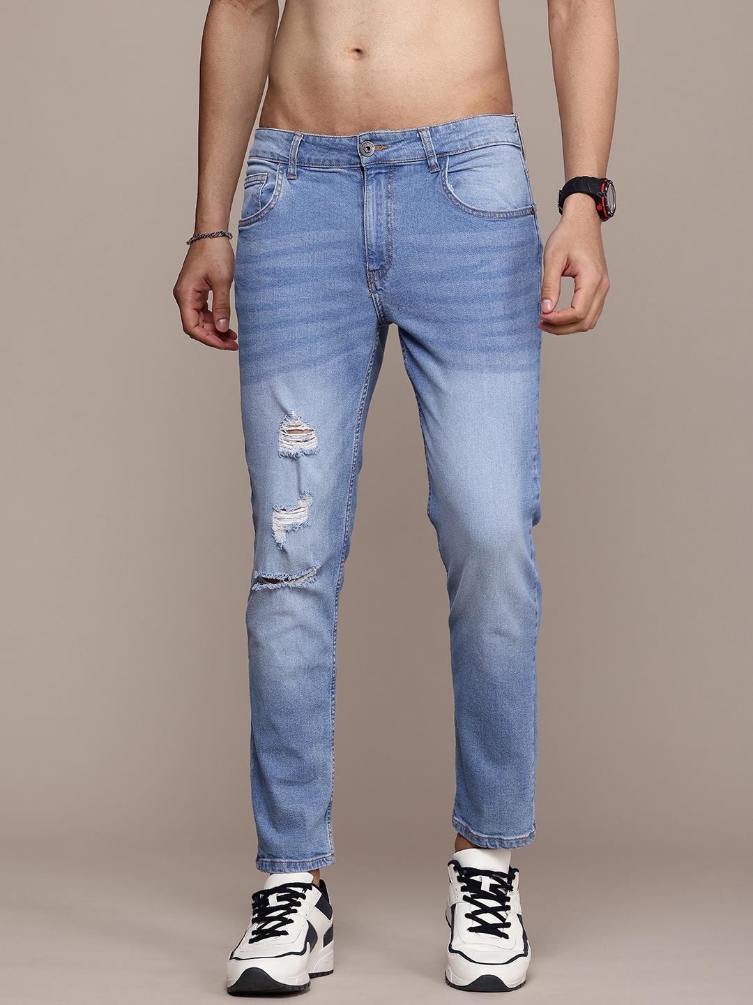 

Roadster Men Slim Fit Mildly Distressed Heavy Fade Jeans, Blue