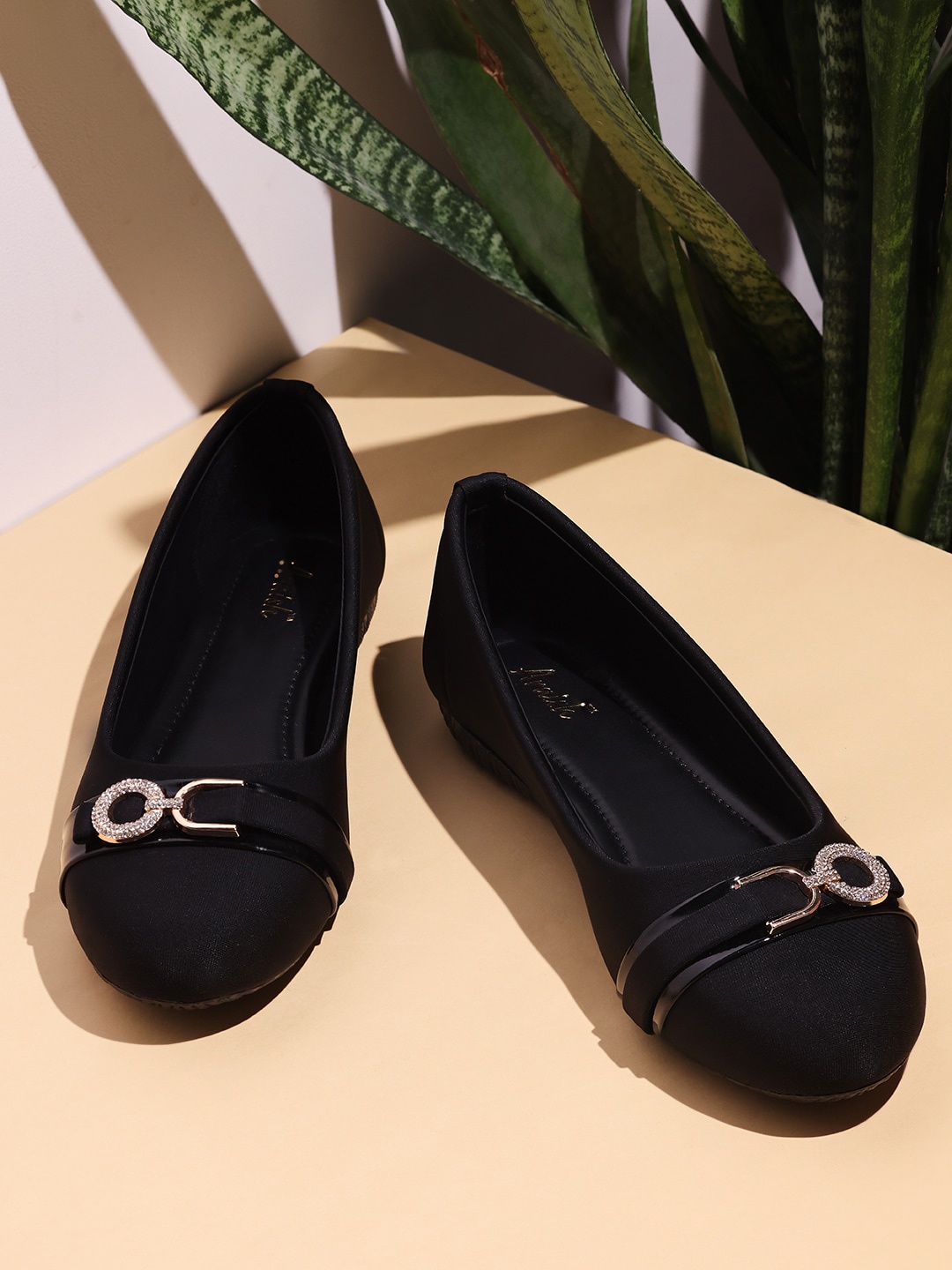 

ARAISH Embellished Ballerinas, Black