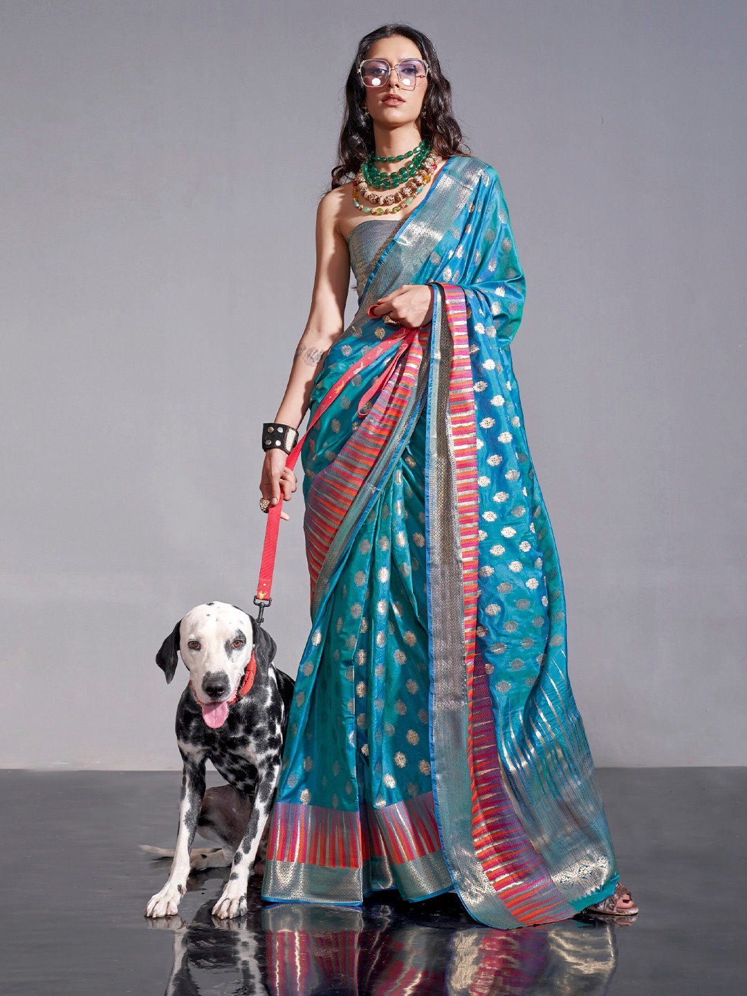 

elora Woven Design Zari Silk Blend Banarasi Saree, Turquoise blue