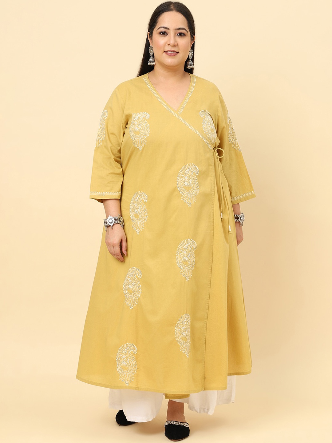 

Sringam Ethnic Motifs Embroidered V-Neck Three-Quarter Sleeves Chikankari Cotton Kurta, Mustard