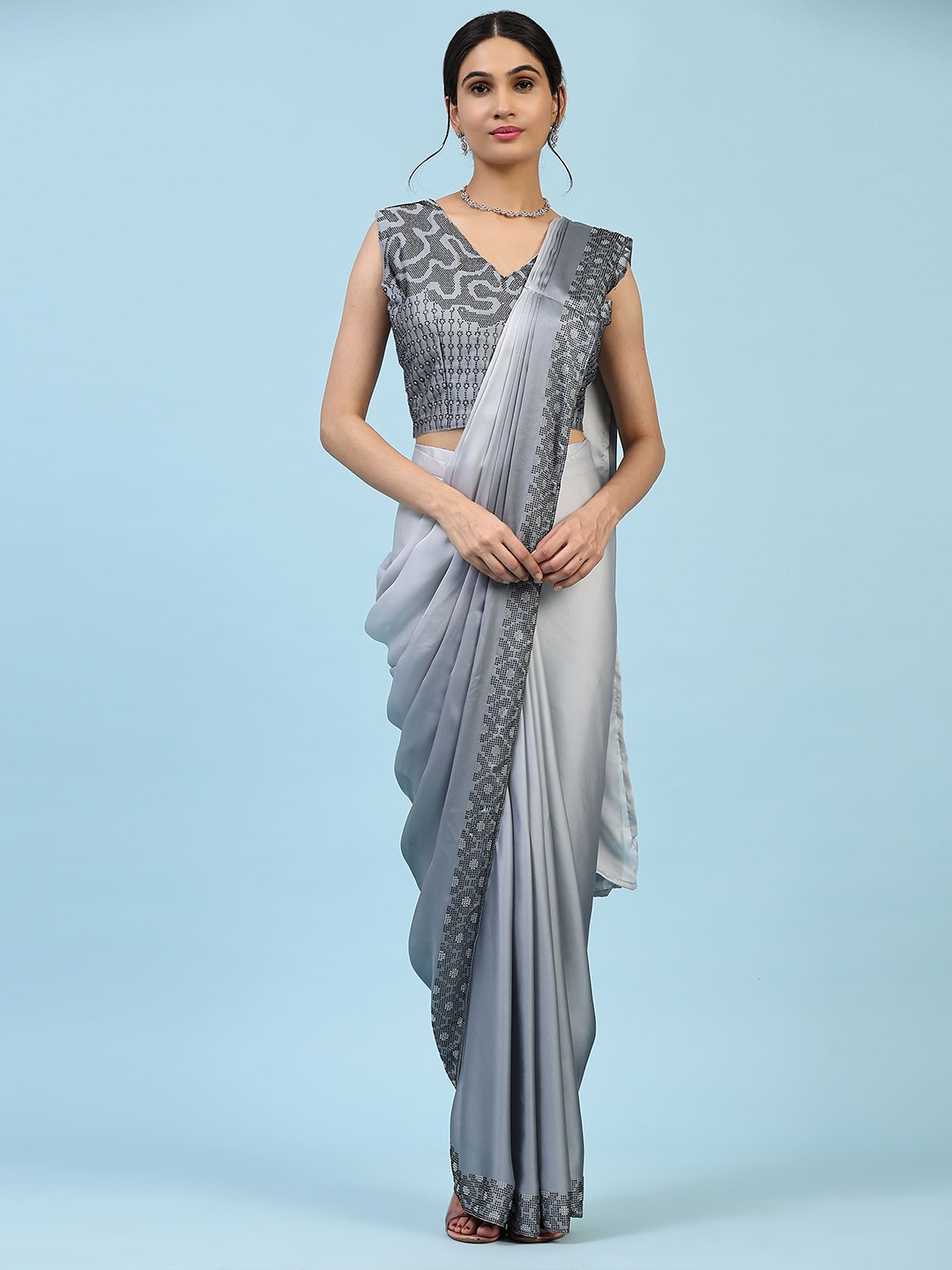 

AMOHA TRENDZ Embellished Beads And Stones Ready To Wear Saree, Grey