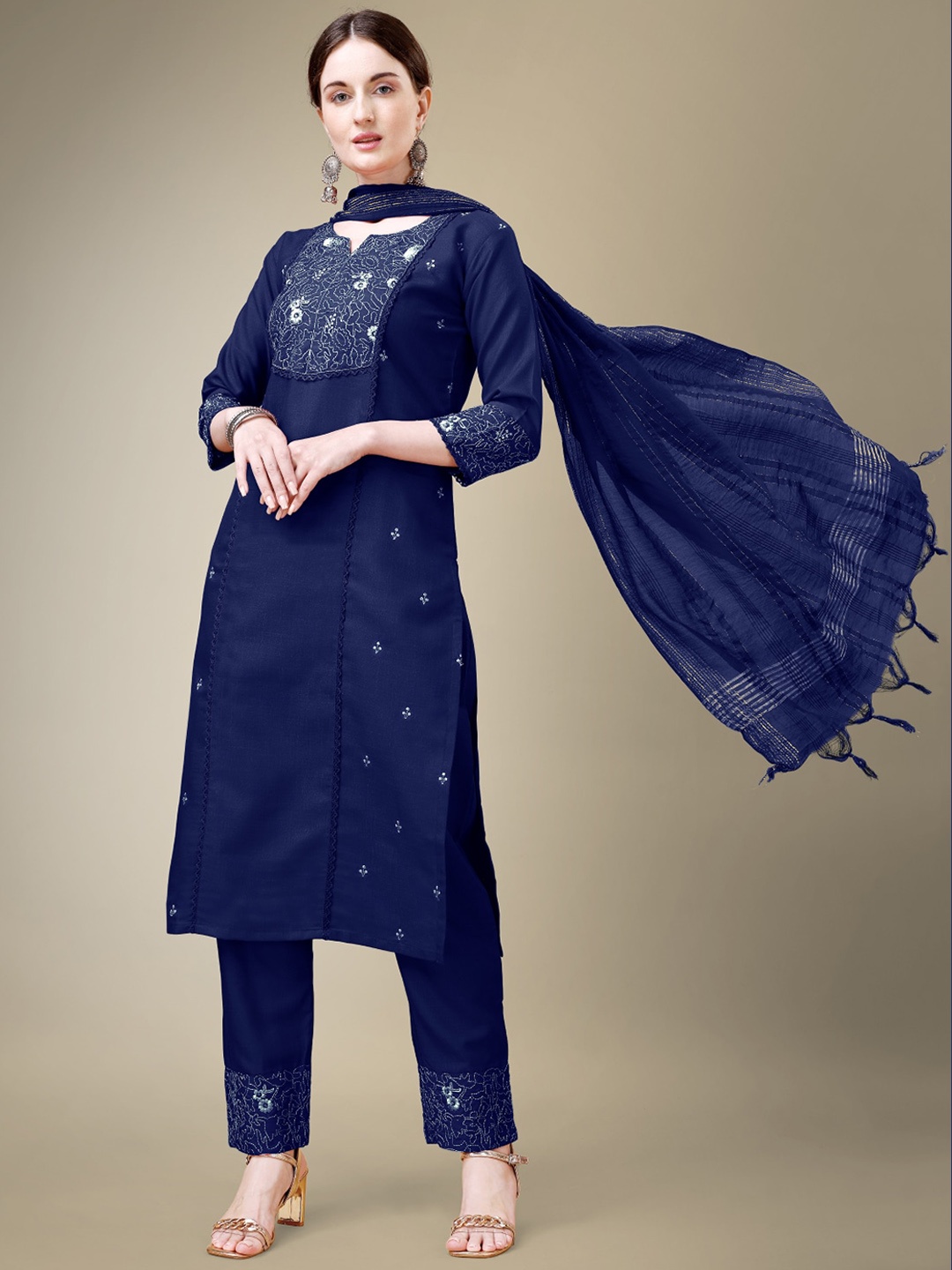 

Anouk Ethnic Motifs Embroidered Straight Kurta With Trouser & Dupatta, Navy blue