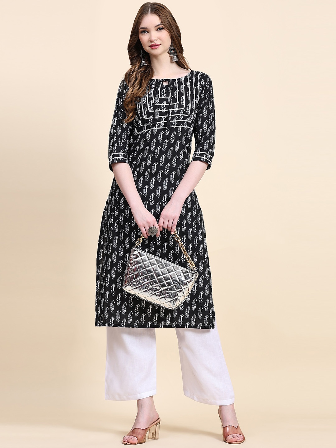 

CaniBani Paisley Printed Regular Gotta Patti Pure Cotton Kurta with Trousers, Black