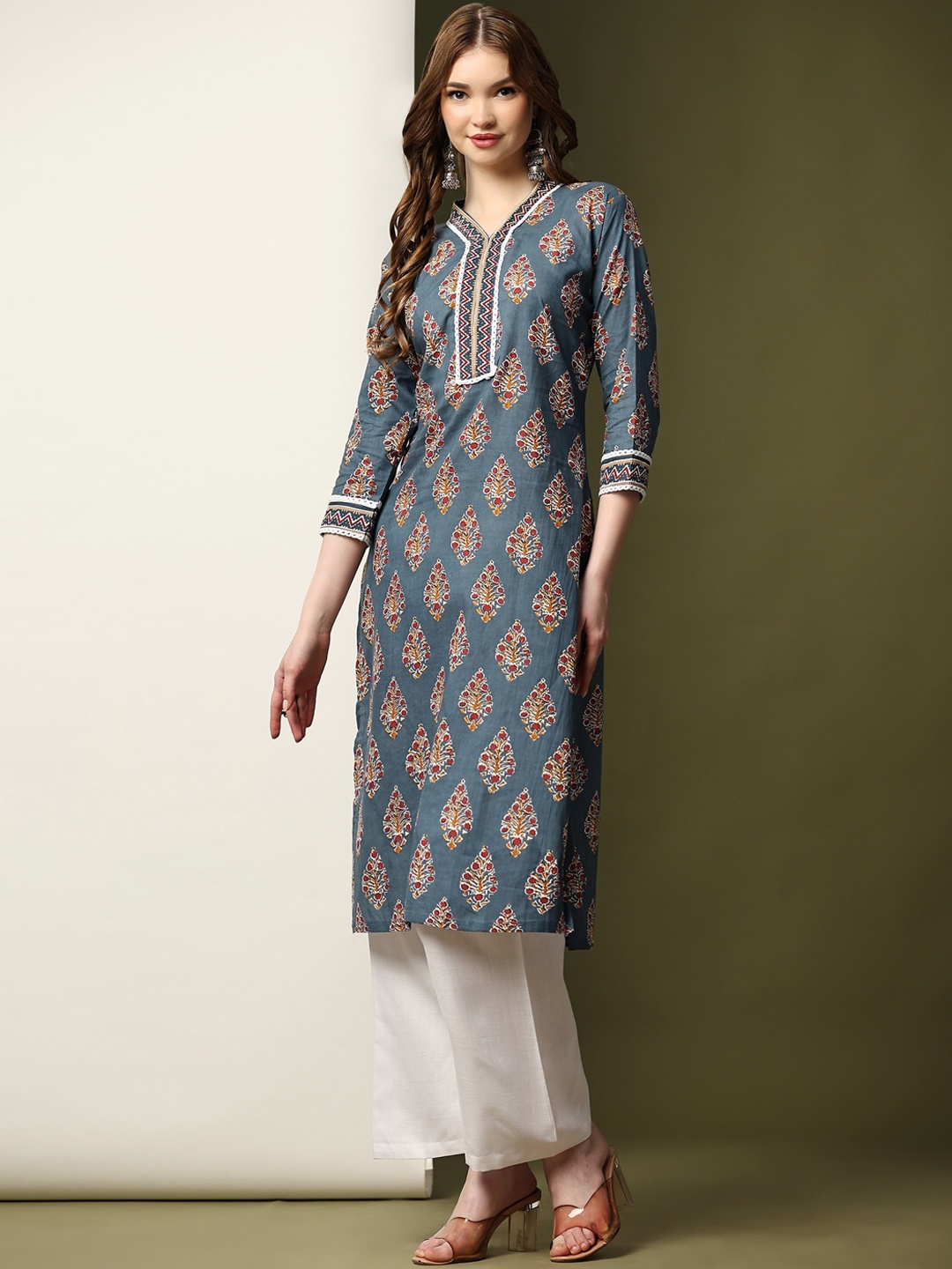 

CaniBani Ethnic Motifs Printed Regular Pure Cotton Kurta with Palazzo, Blue