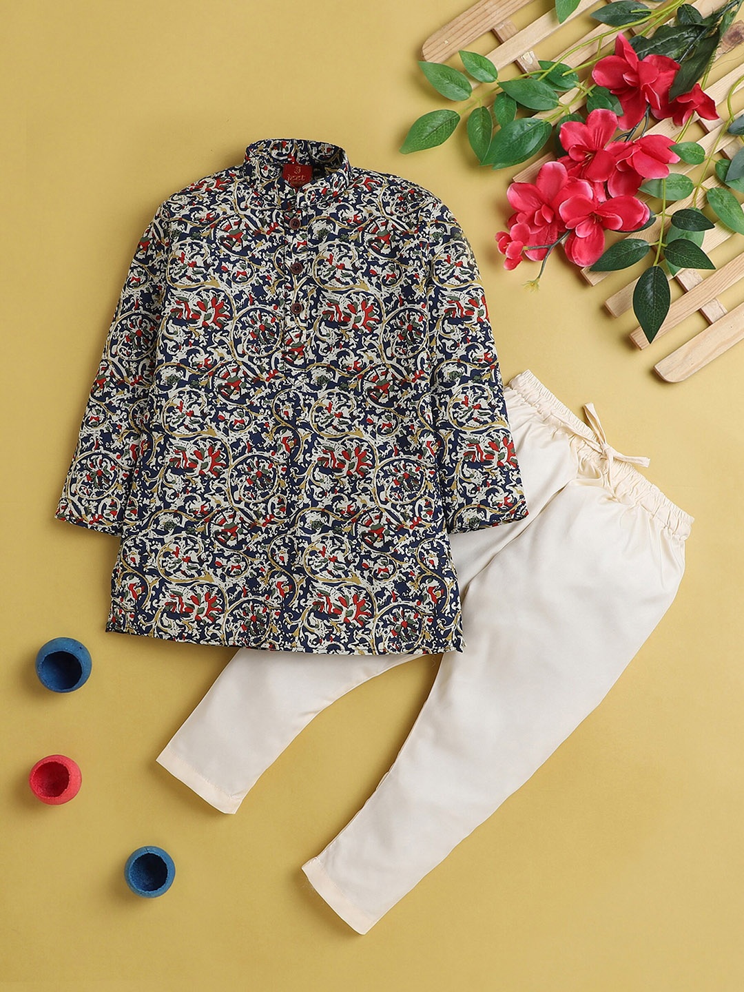 

BAESD Boys Mandarin Collar Ethnic Motifs Printed Kurta With Pyjama, Navy blue