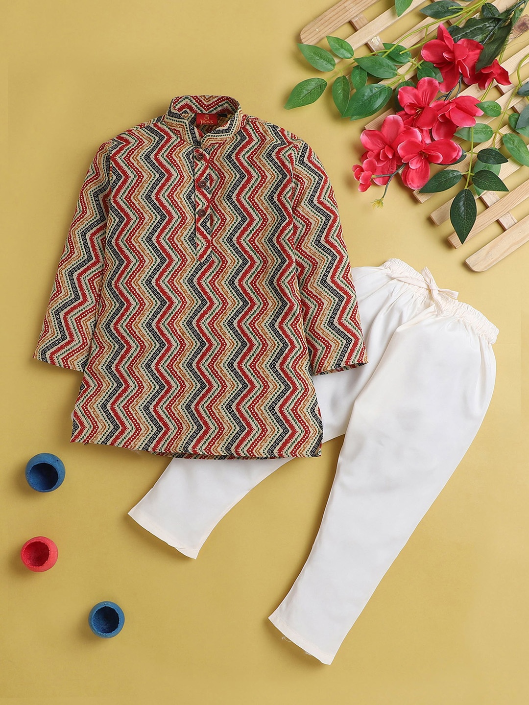 

BAESD Boys Mandarin Collar Chevron Printed Kurta With Pyjama, White