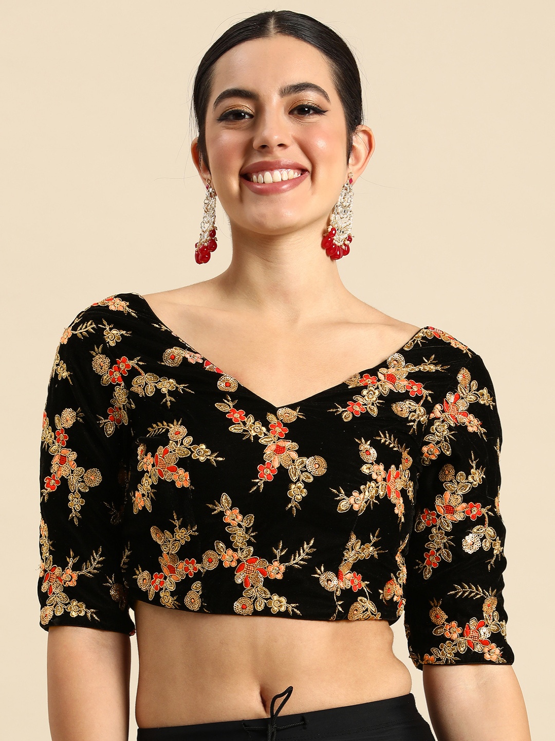 

Ethnovog Embroidered Zari Velvet Saree Blouse, Black