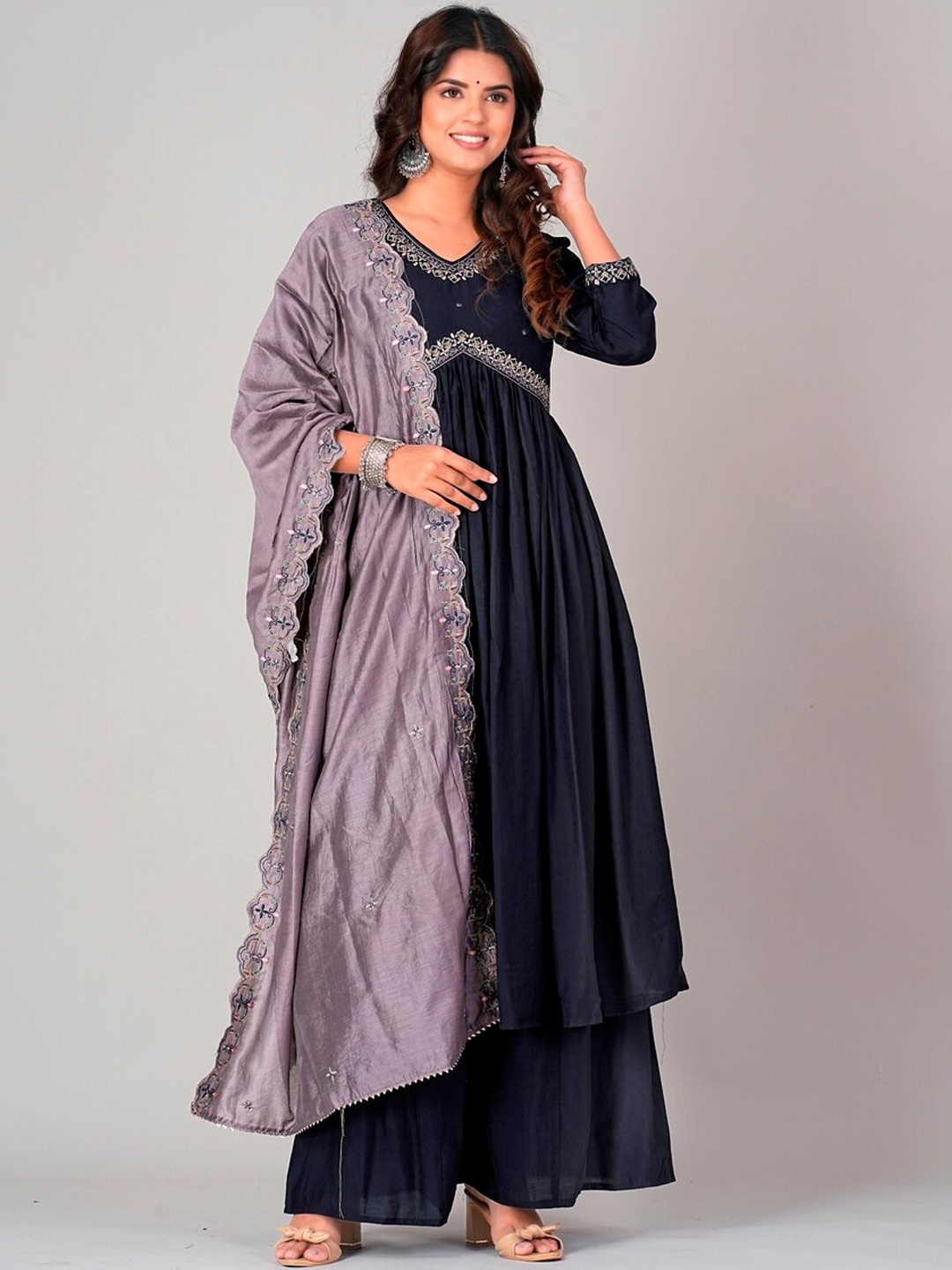 

DARIAN Ethnic Motifs Embroidered V-Neck Thread Work Kurta with Palazzos & With Dupatta, Blue