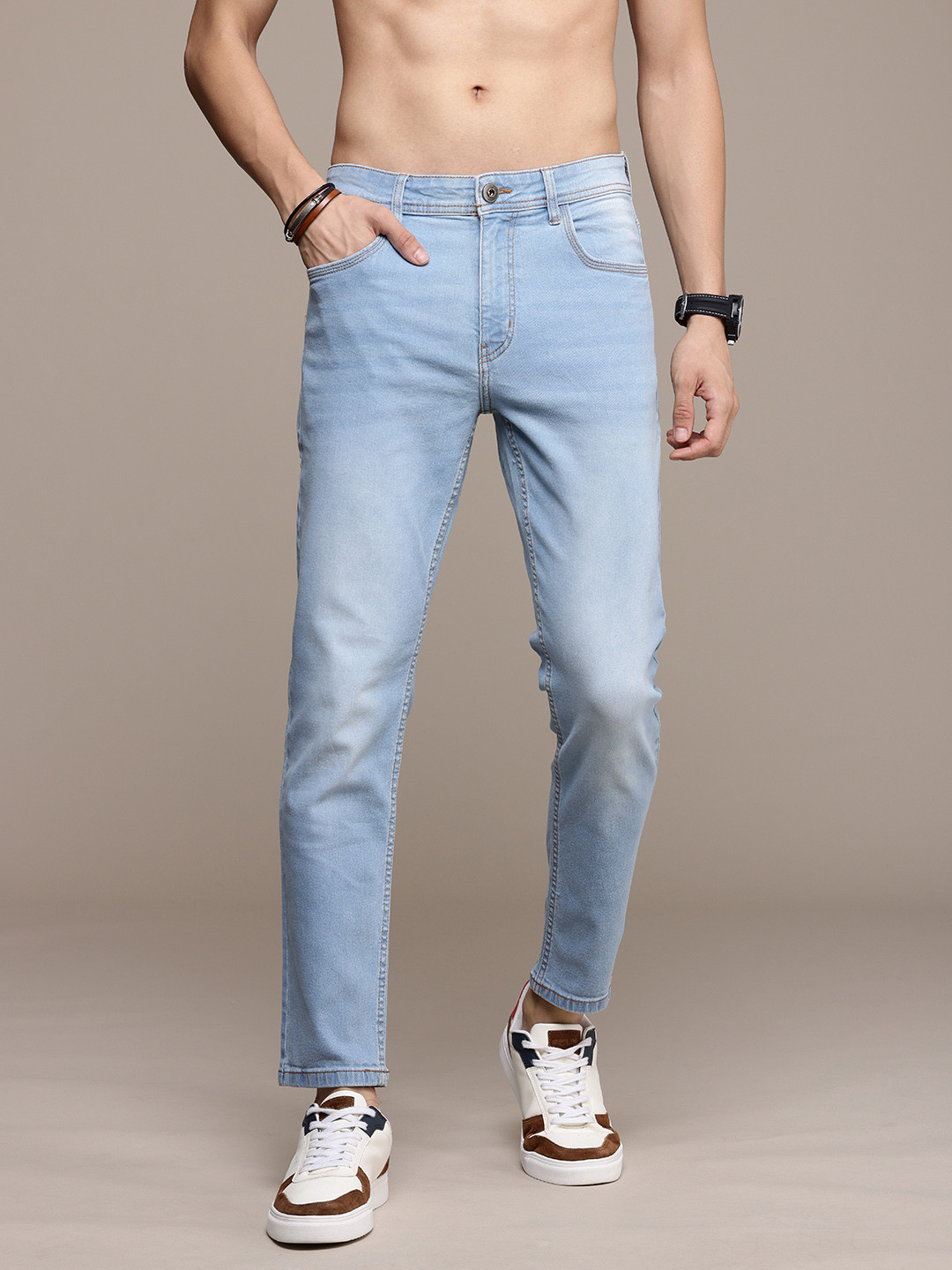 

Roadster Men Relaxed Fit Heavy Fade Stretchable Jeans, Blue