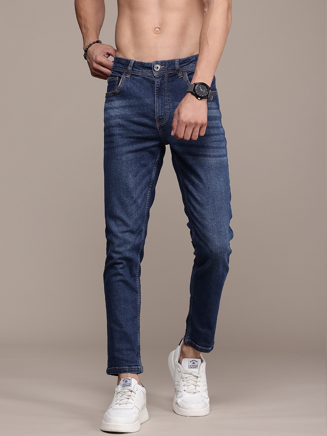 

Roadster Men Relaxed Fit Light Fade Jeans, Blue