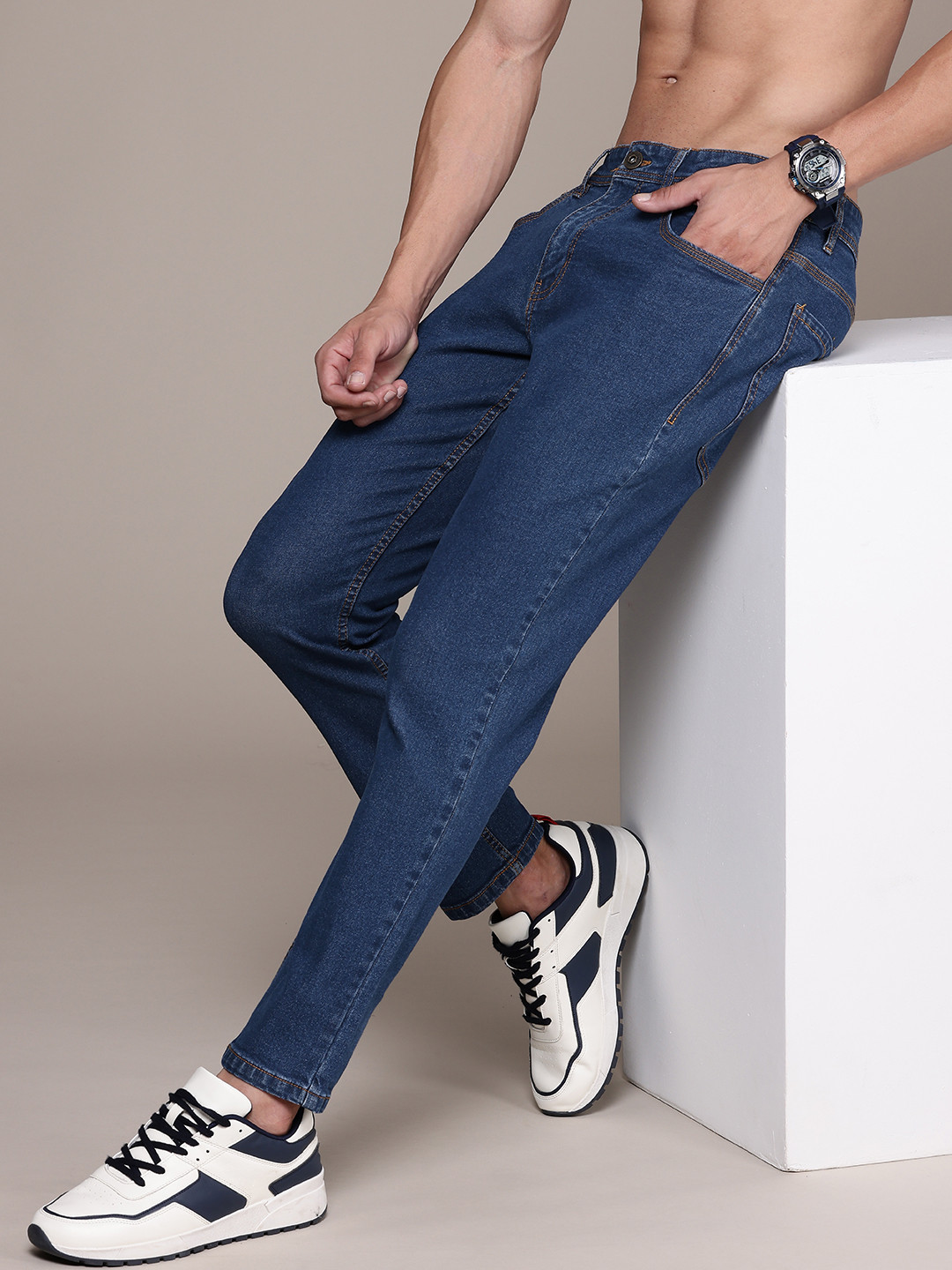 

Roadster Men Mid-Rise Relaxed Fit Jeans, Navy blue