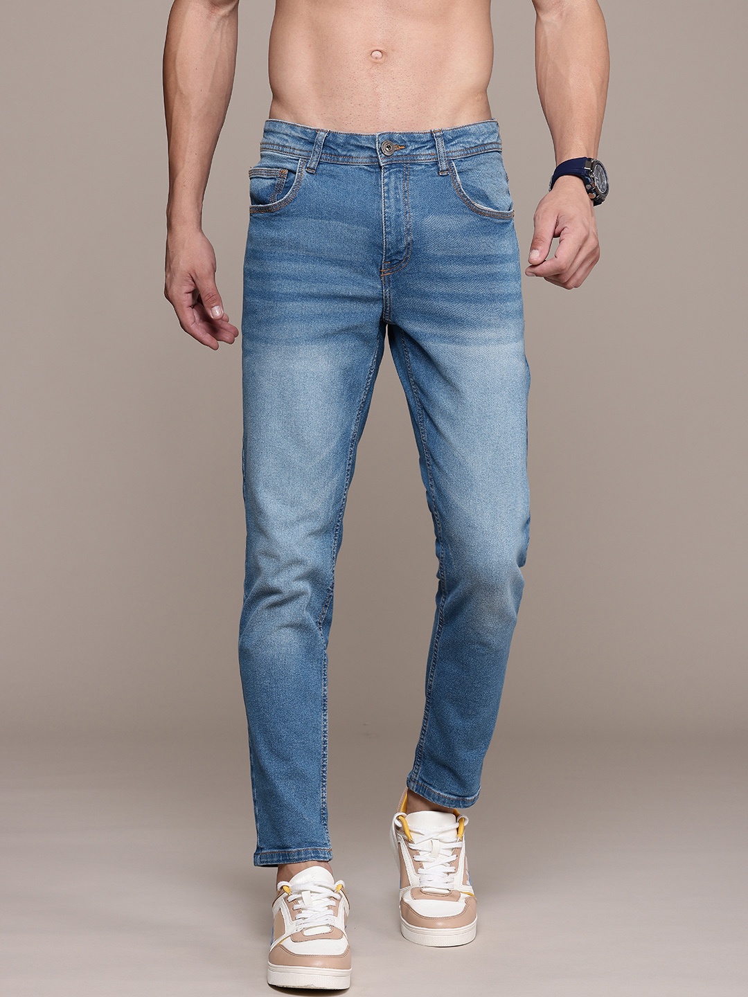 

Roadster Men Relaxed Fit Light Fade Jeans, Blue