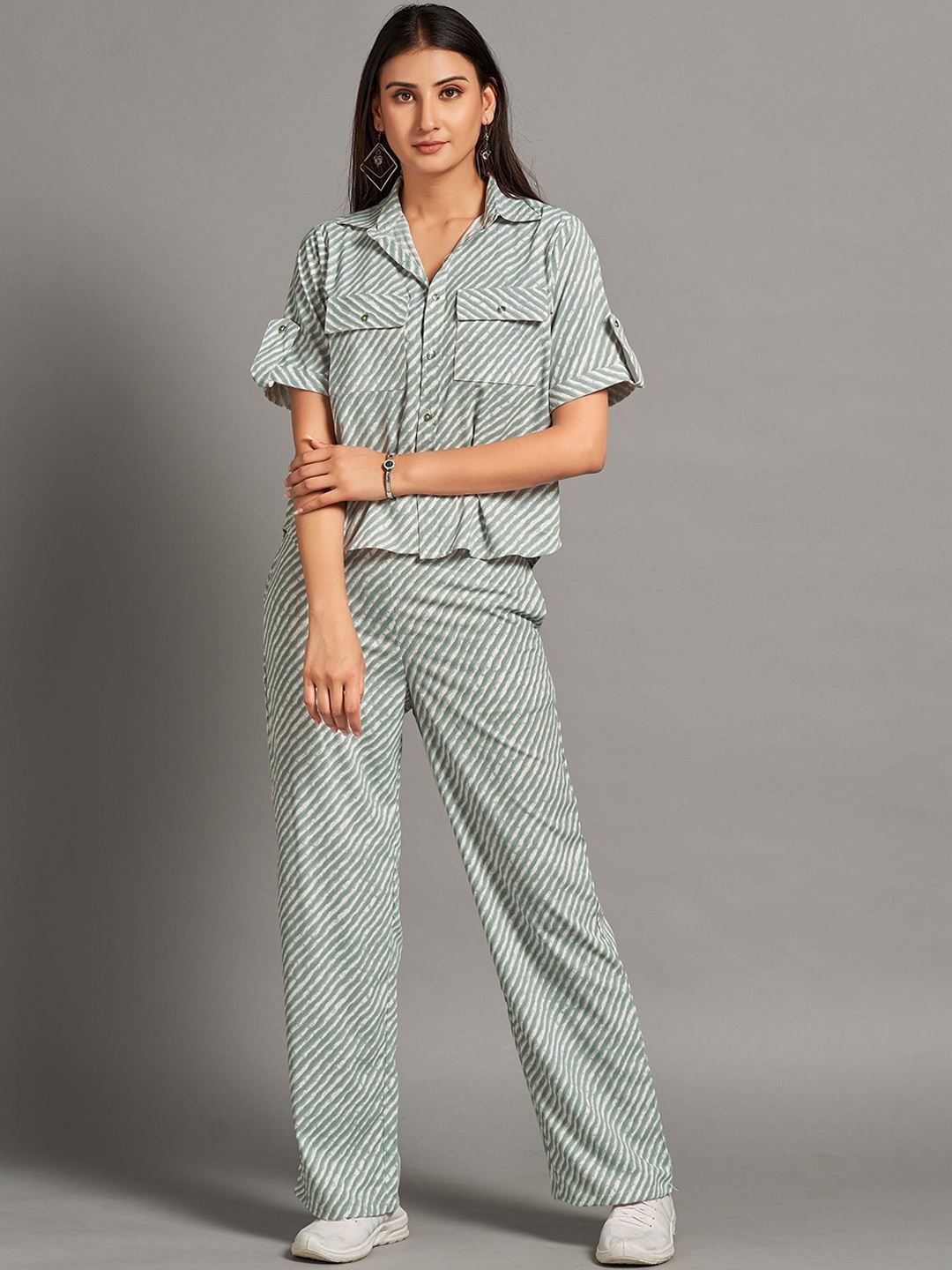 

HOUSE OF MIRA Striped Roll Up Sleeves Shirt & Trouser, Green
